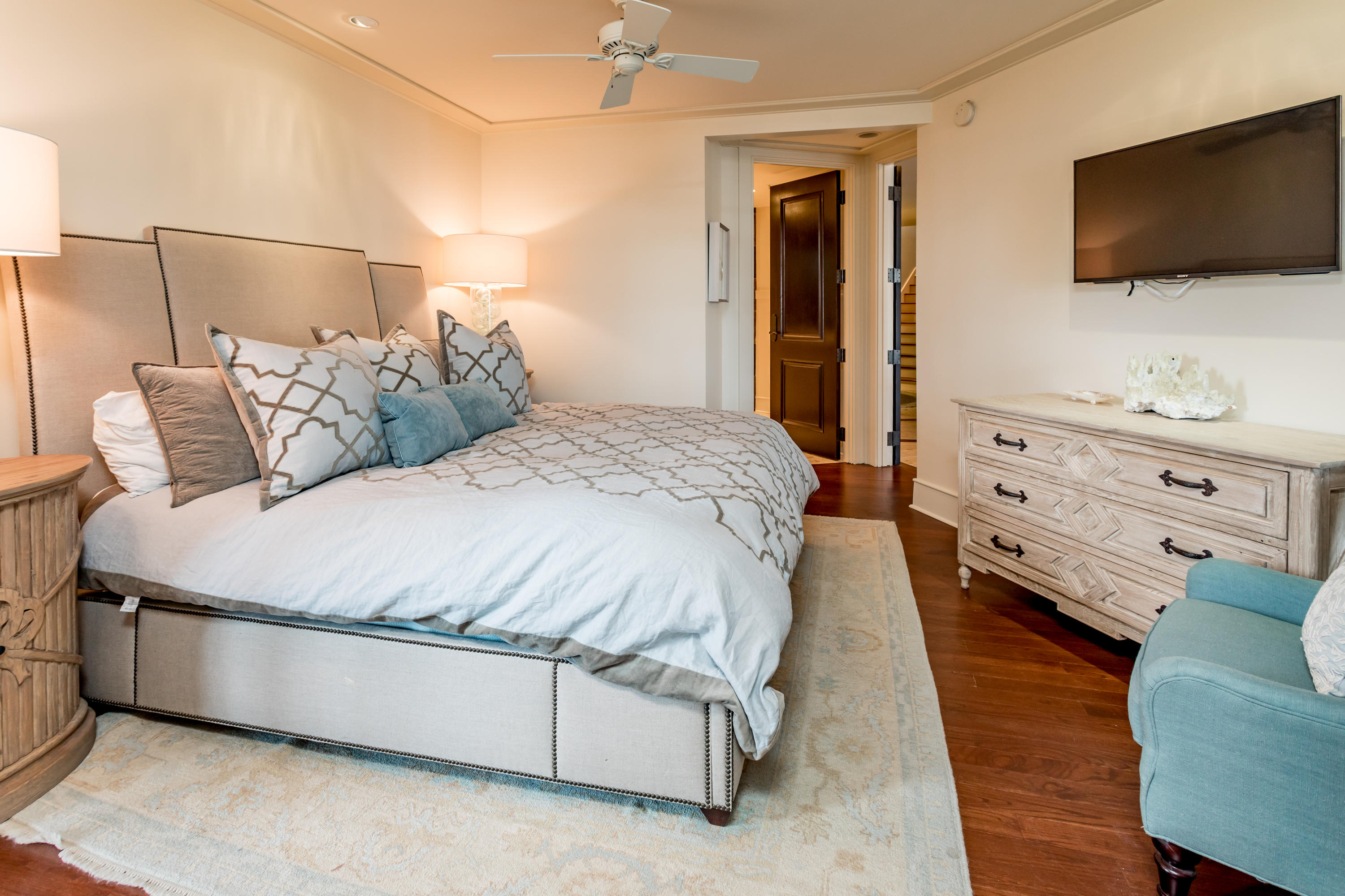 ROSEMARY BEACH, THE MERCADO - Residential