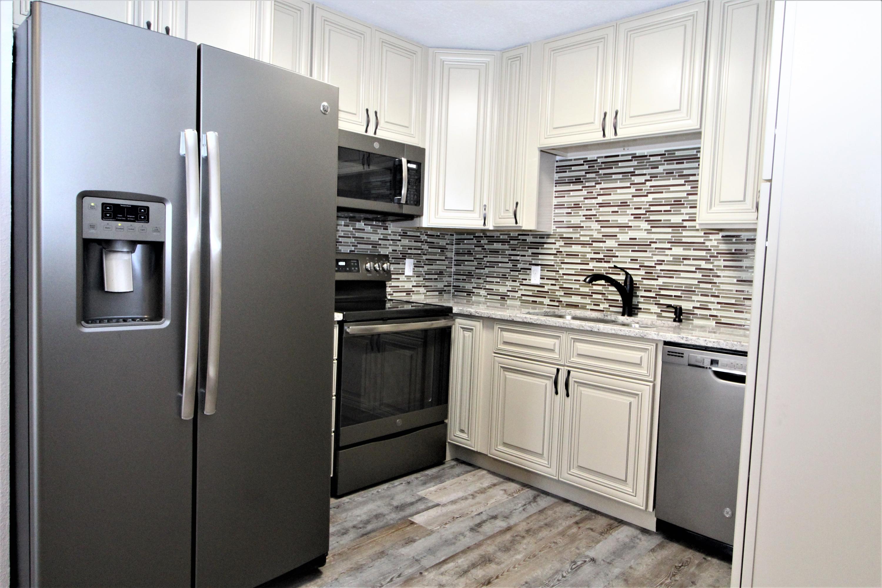 HIDDEN TRAILS PH 1 - Residential