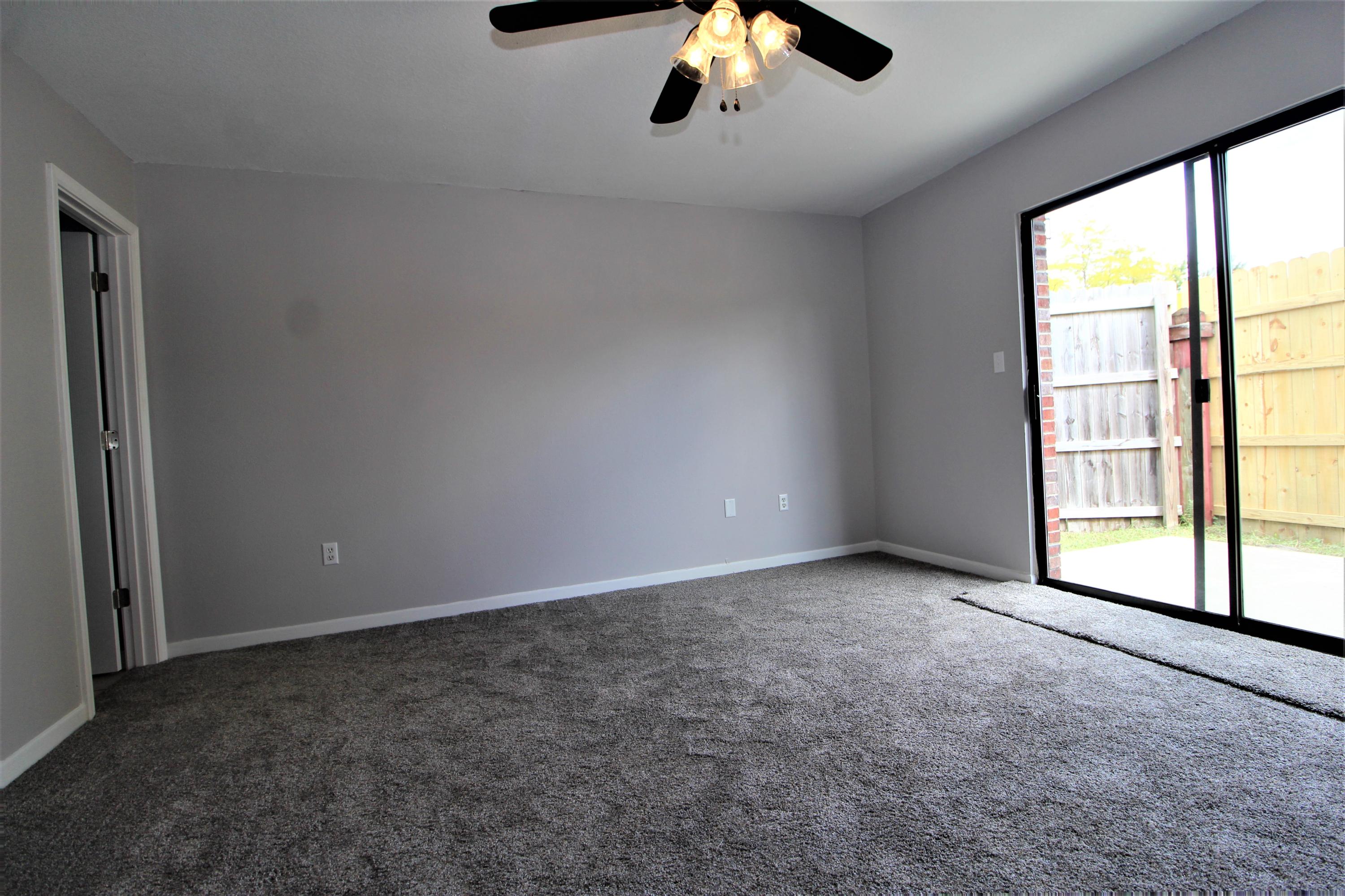 HIDDEN TRAILS PH 1 - Residential