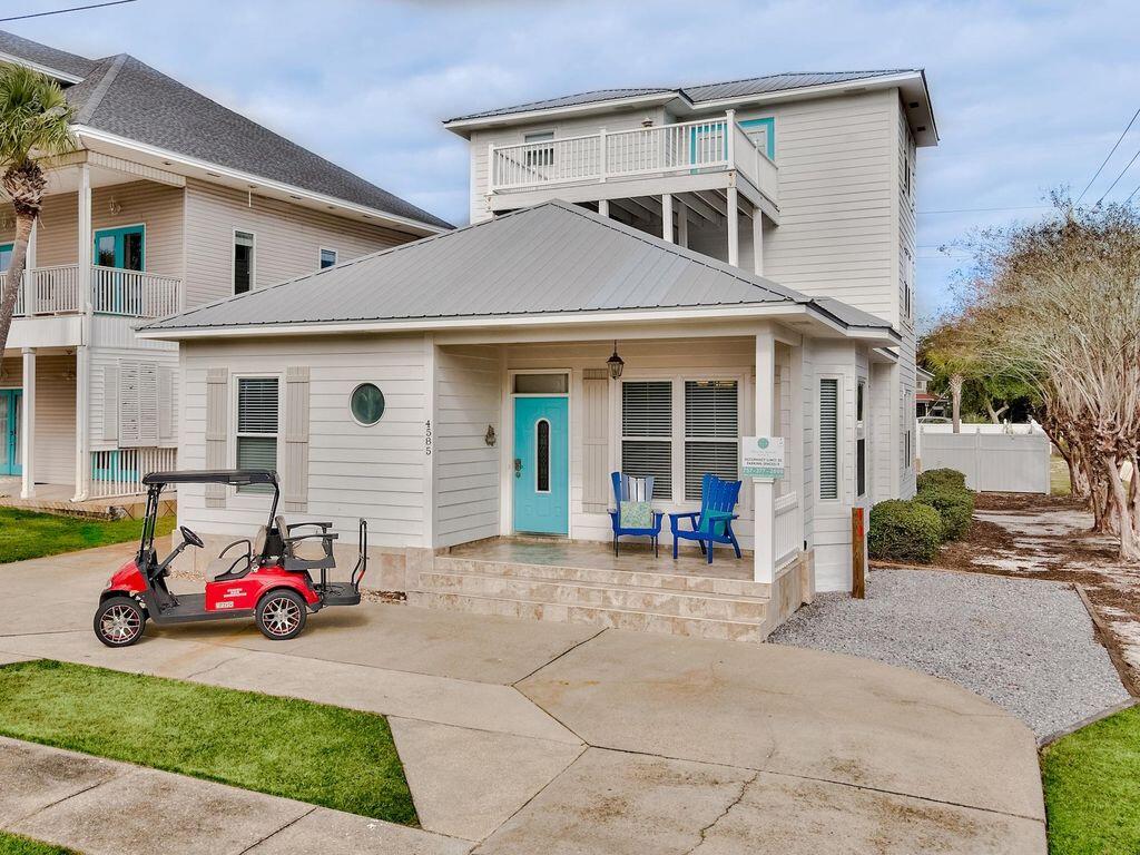 CRYSTAL BEACH - Residential