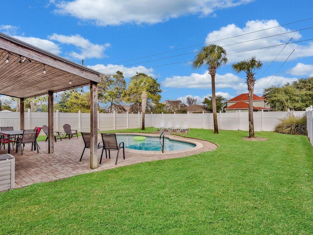 CRYSTAL BEACH - Residential