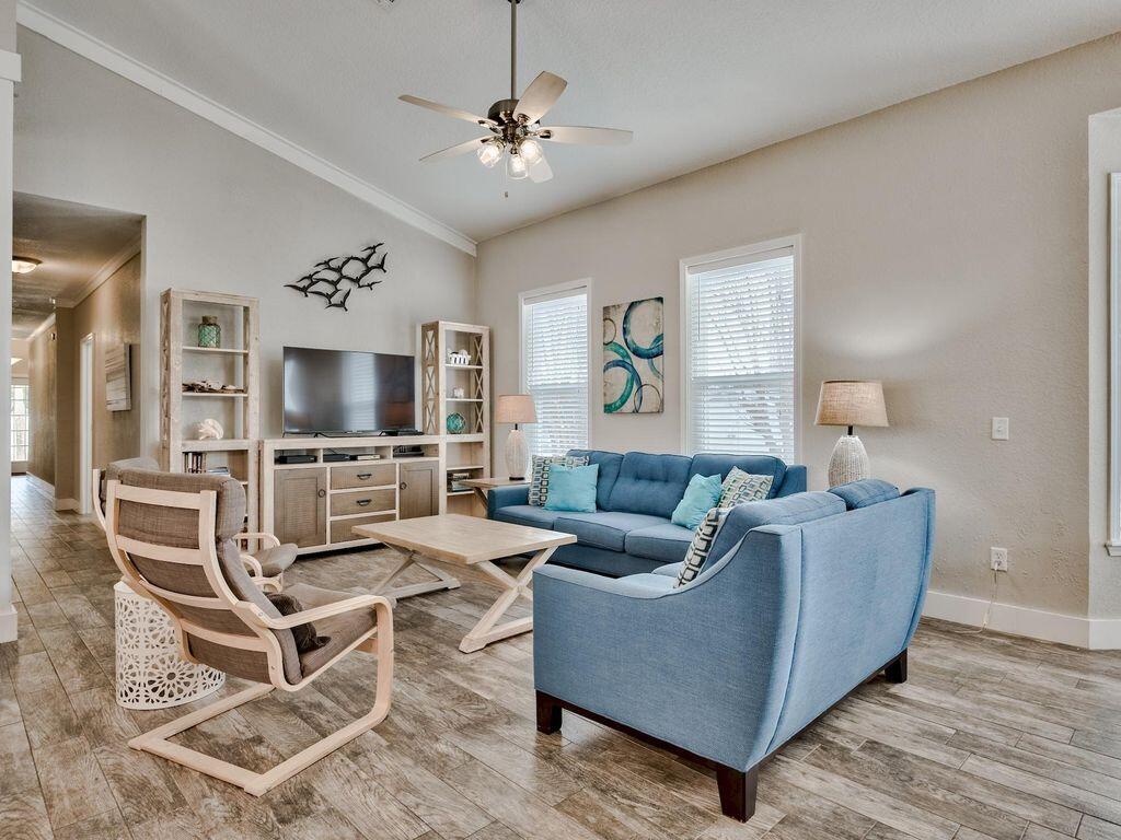 CRYSTAL BEACH - Residential