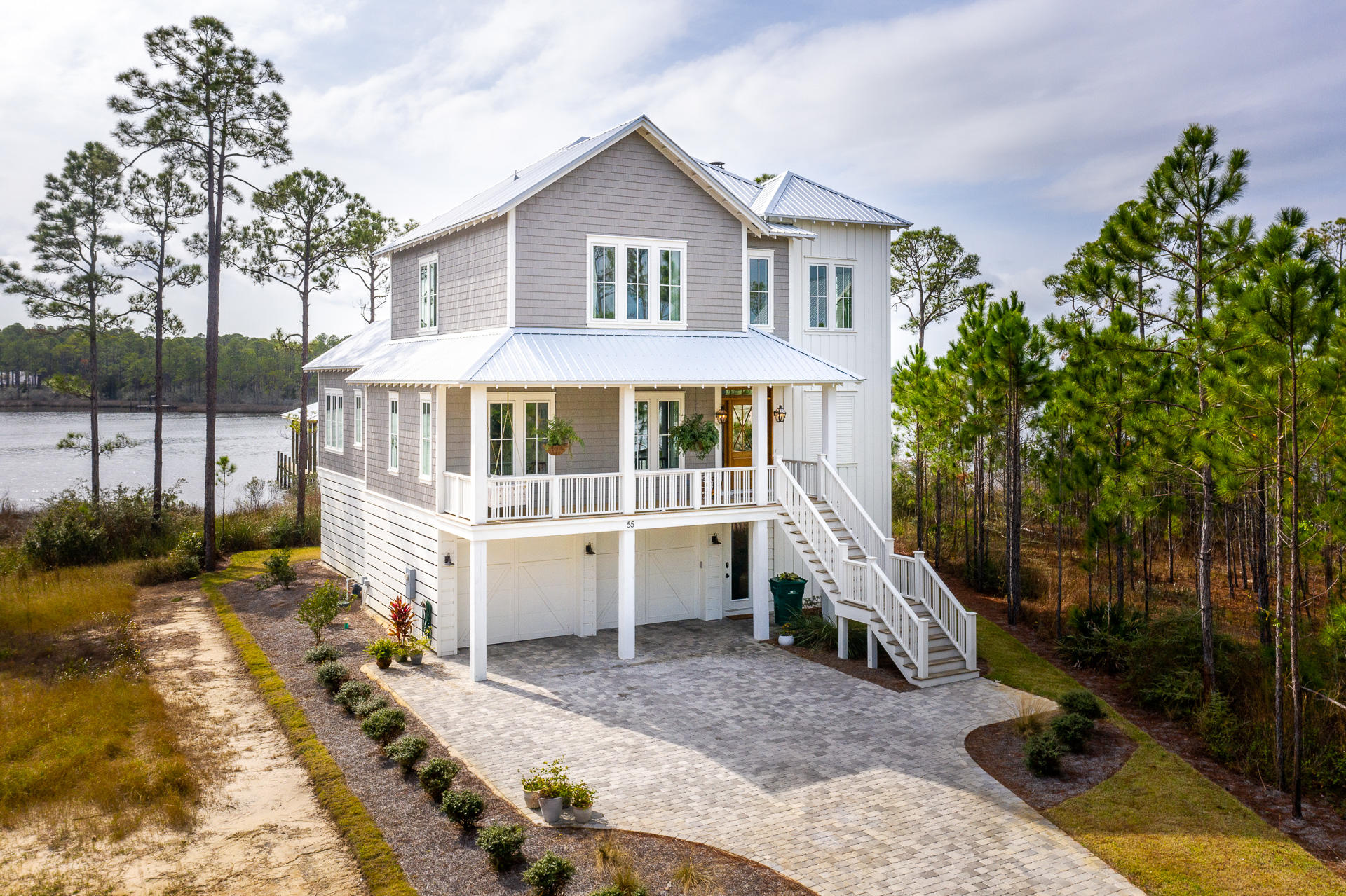 CESSNA LANDING - Residential