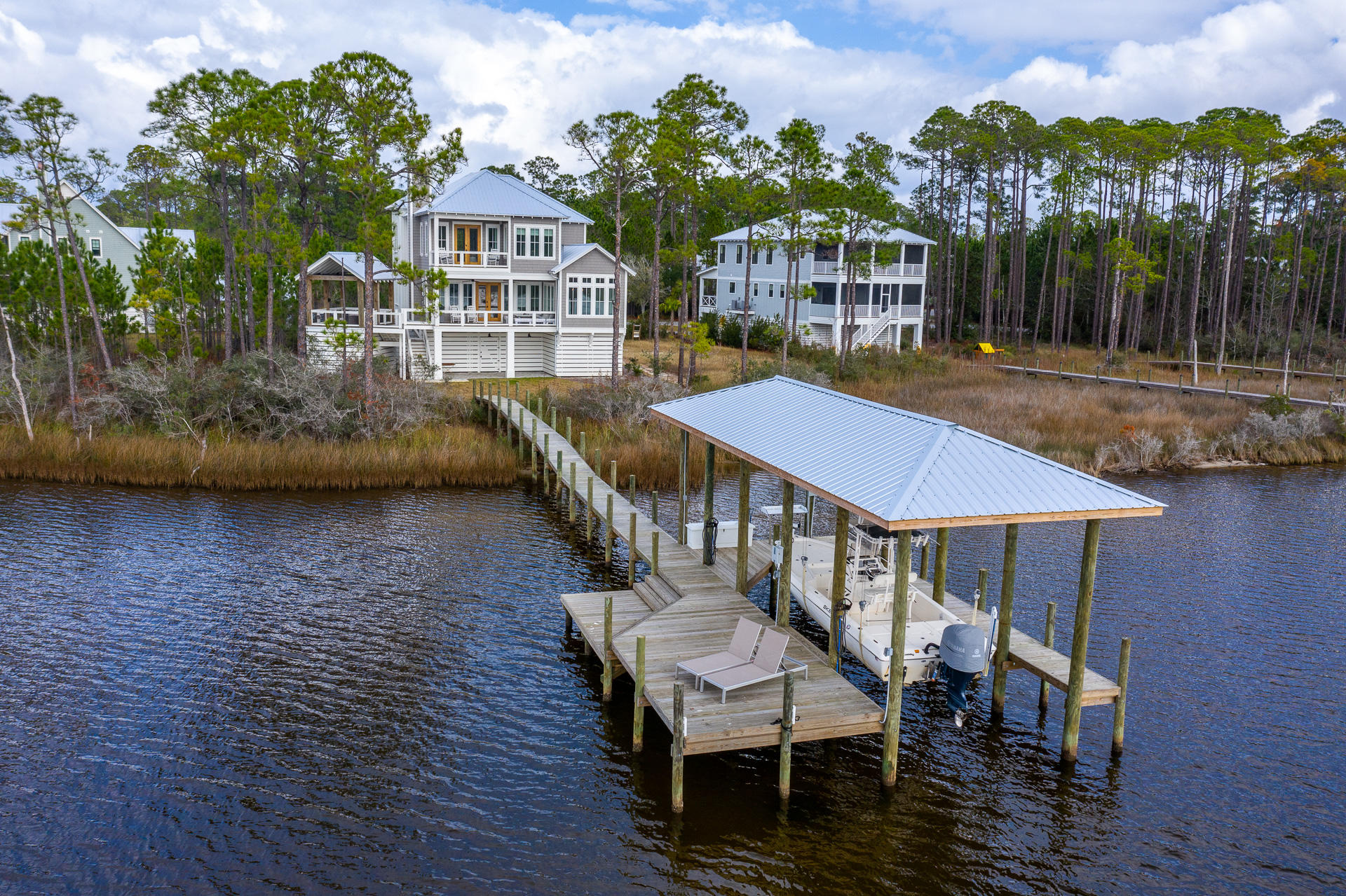 CESSNA LANDING - Residential