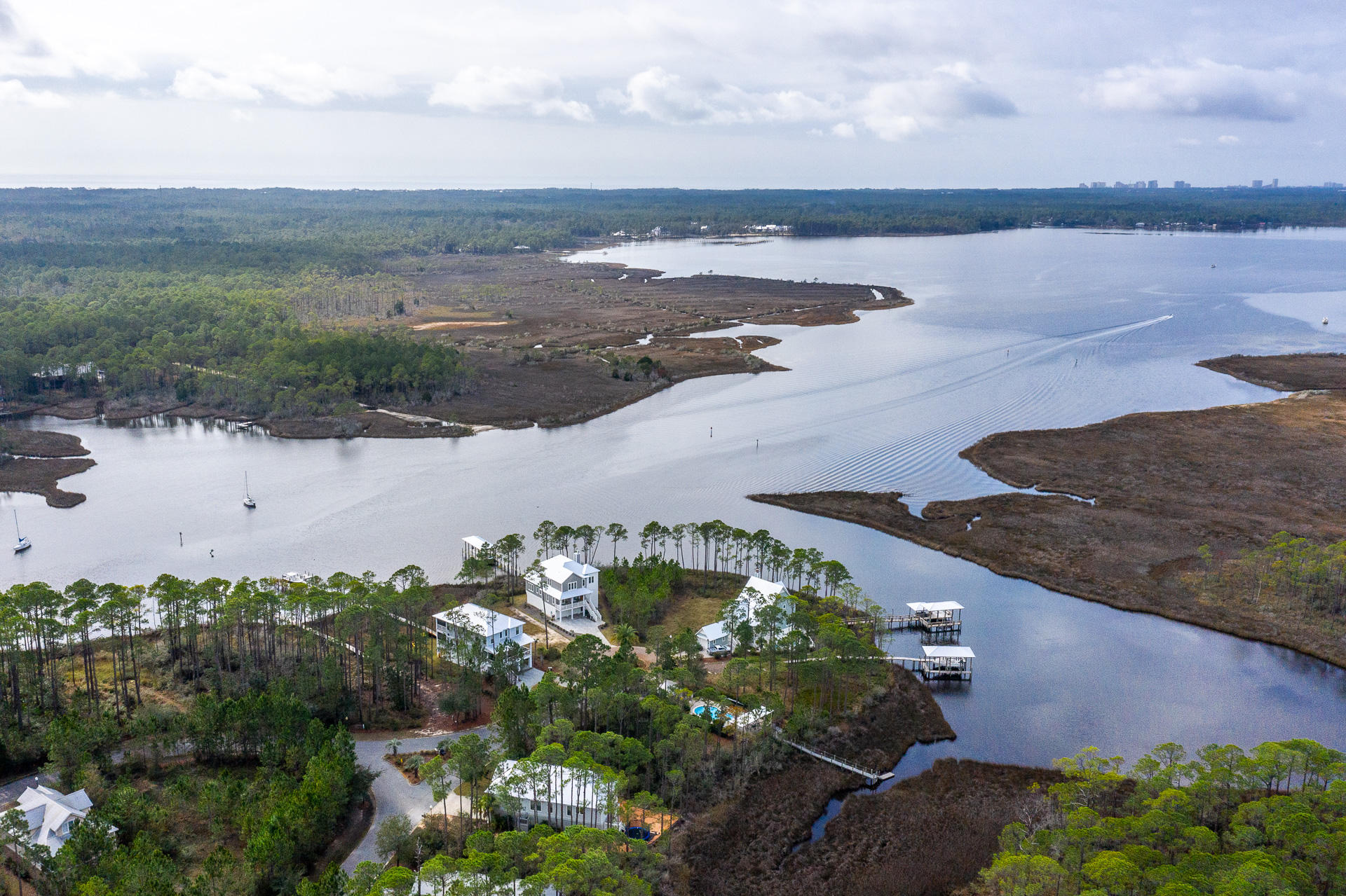 CESSNA LANDING - Residential