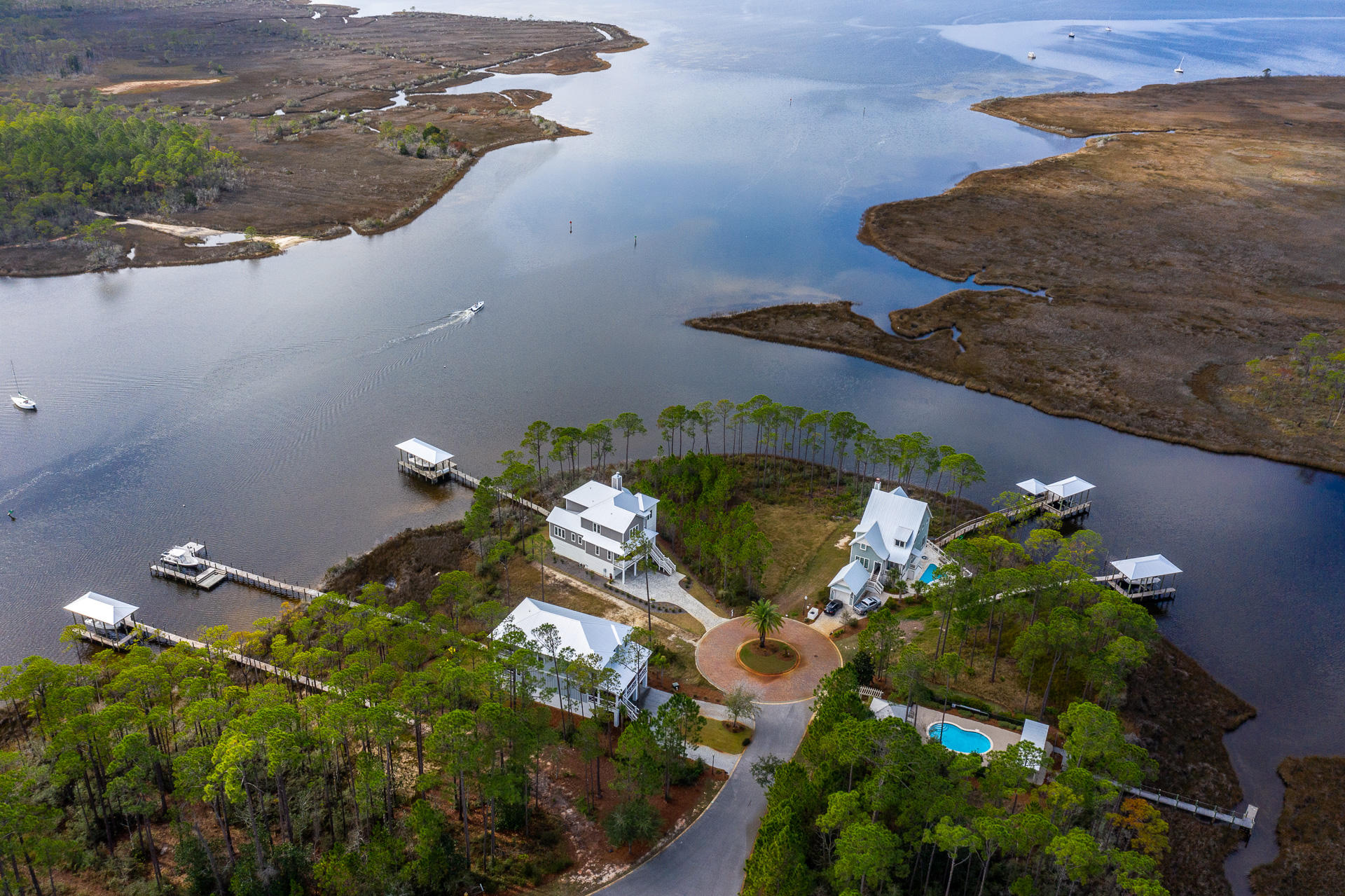 CESSNA LANDING - Residential