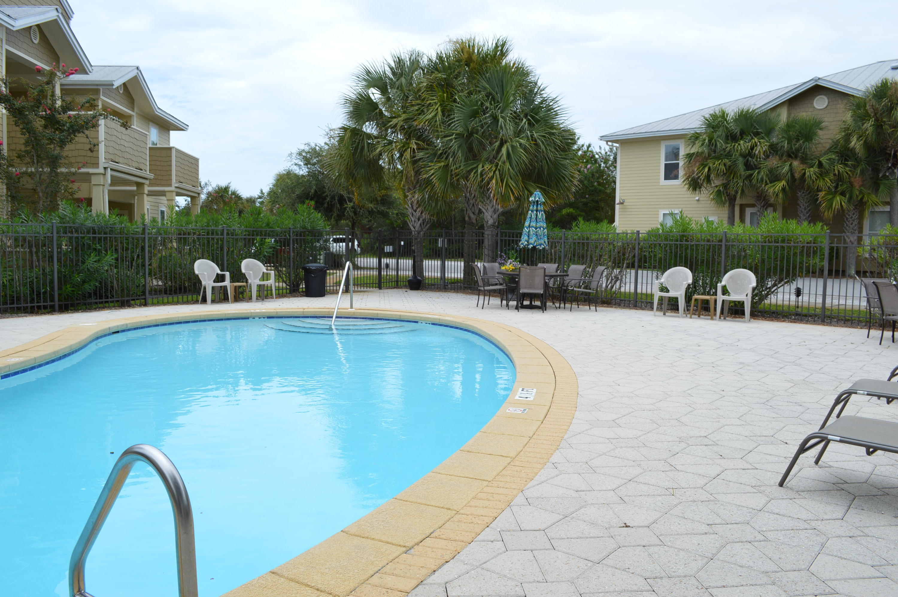 TOPSAIL VILLAGE - Residential