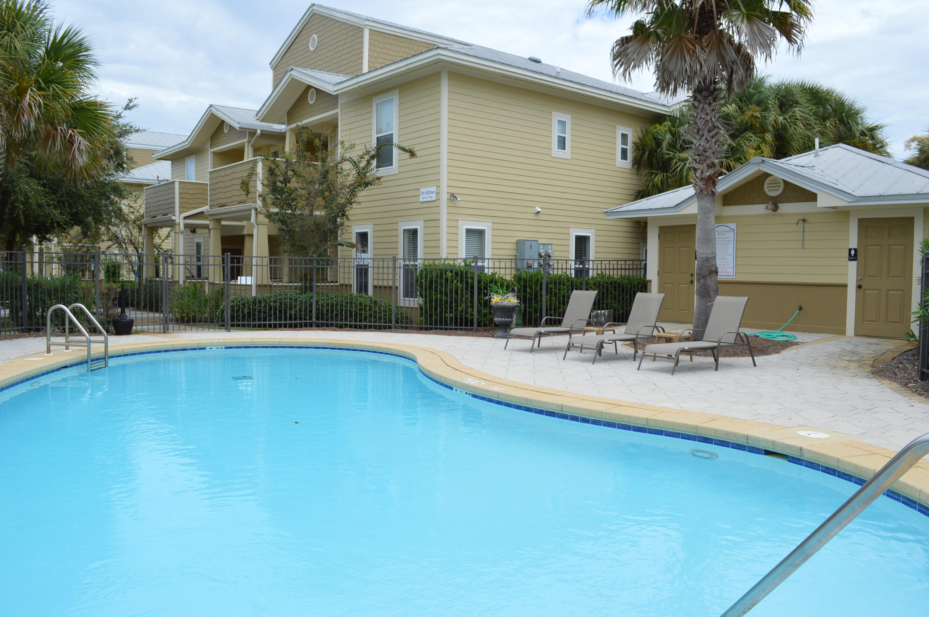 TOPSAIL VILLAGE - Residential