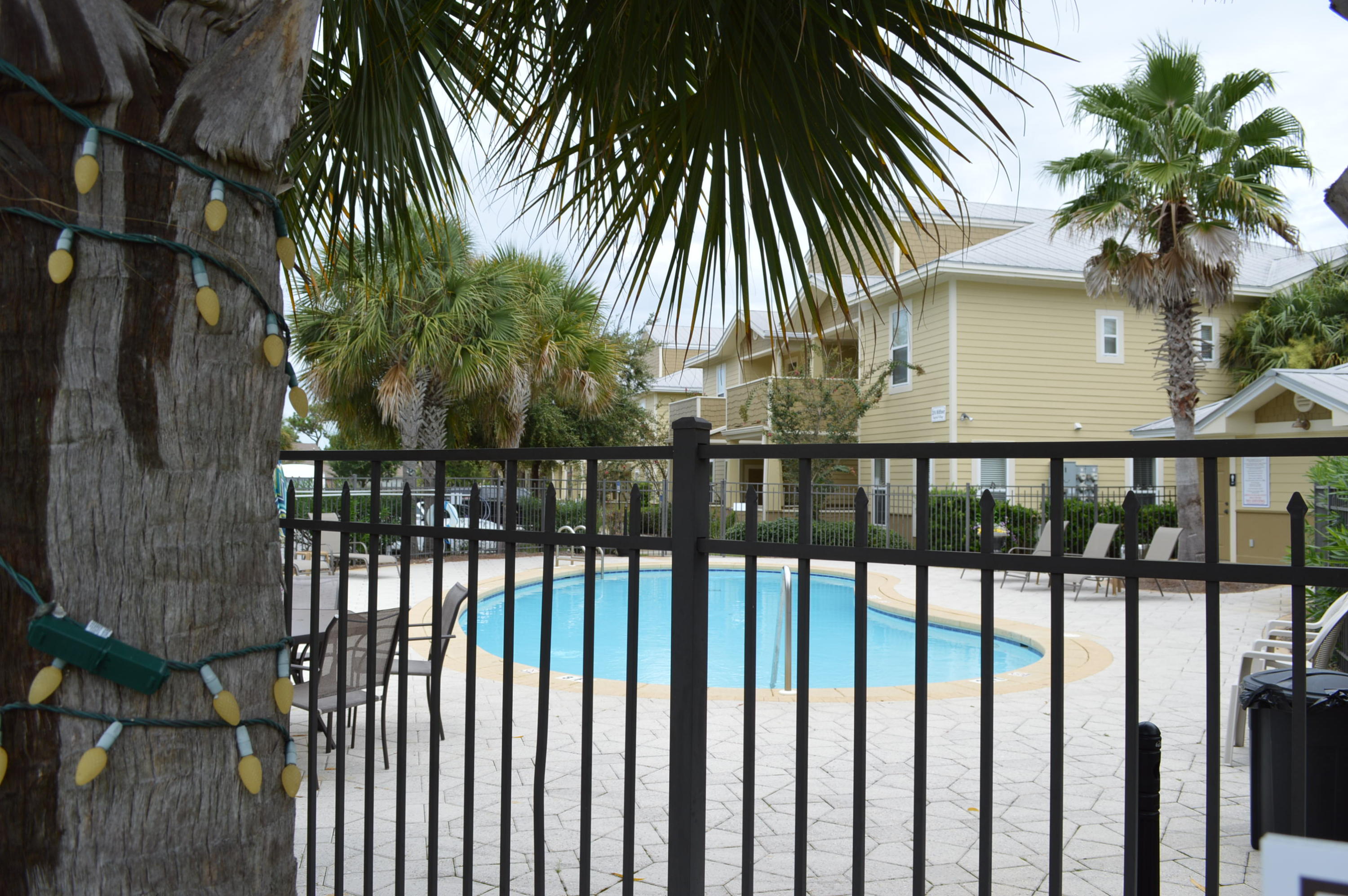 TOPSAIL VILLAGE - Residential
