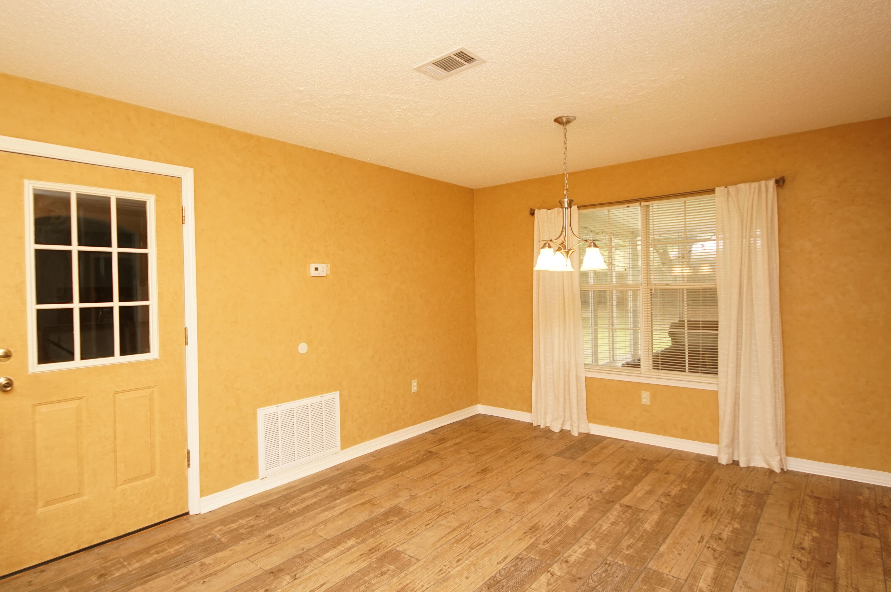 FOXWORTH EST PH I LOT 7 - Residential