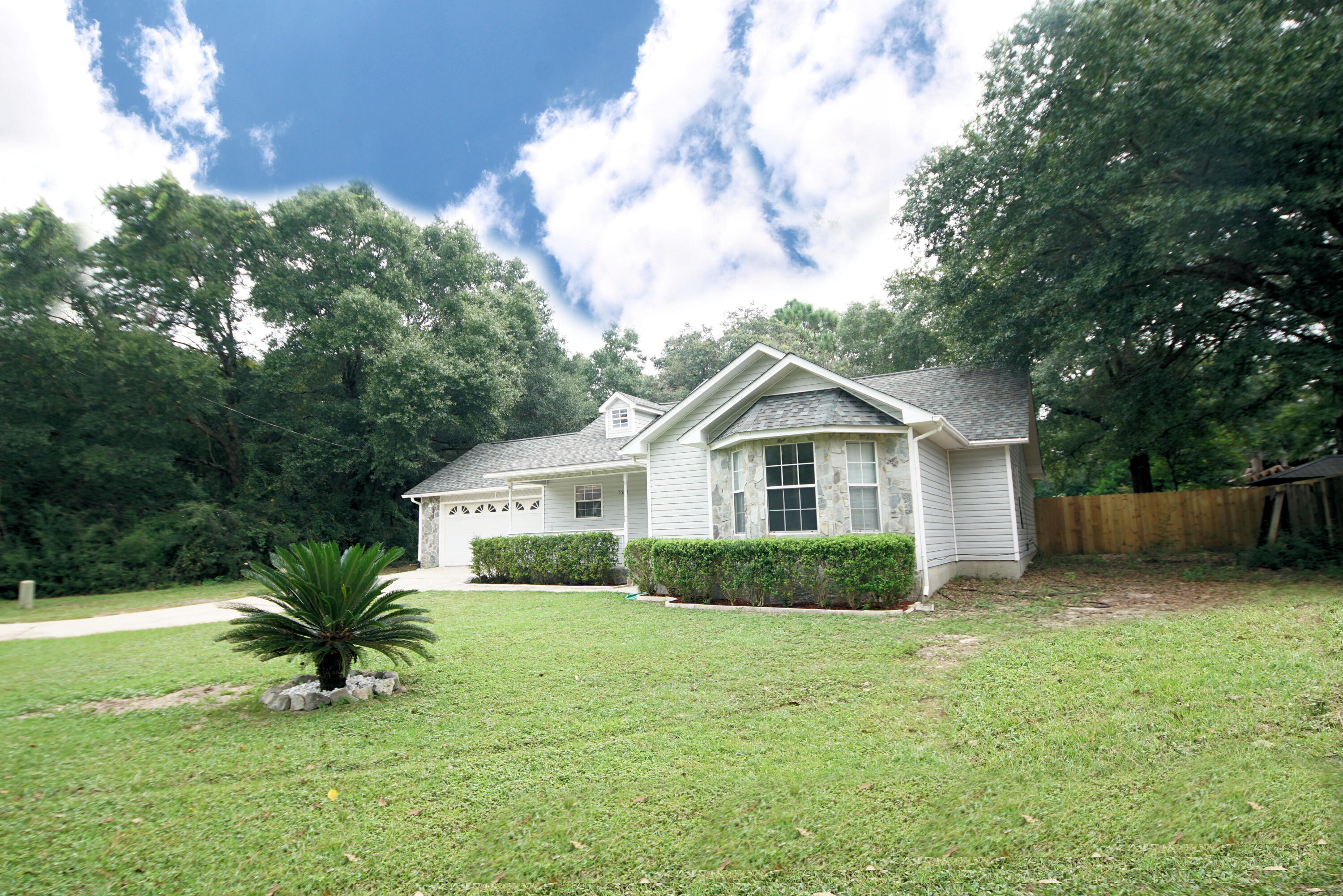 FOXWORTH EST PH I LOT 7 - Residential