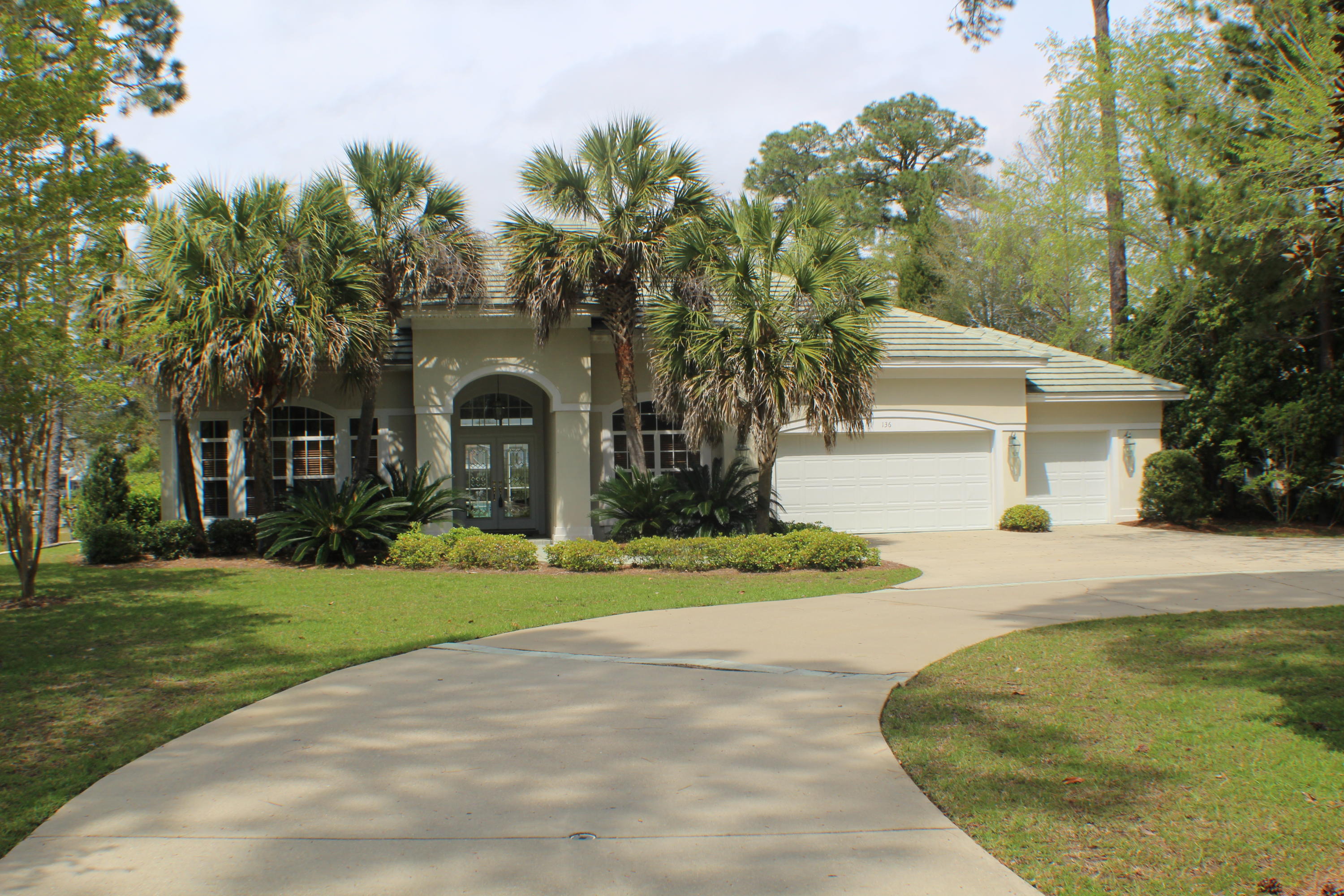 DANA POINTE - Residential