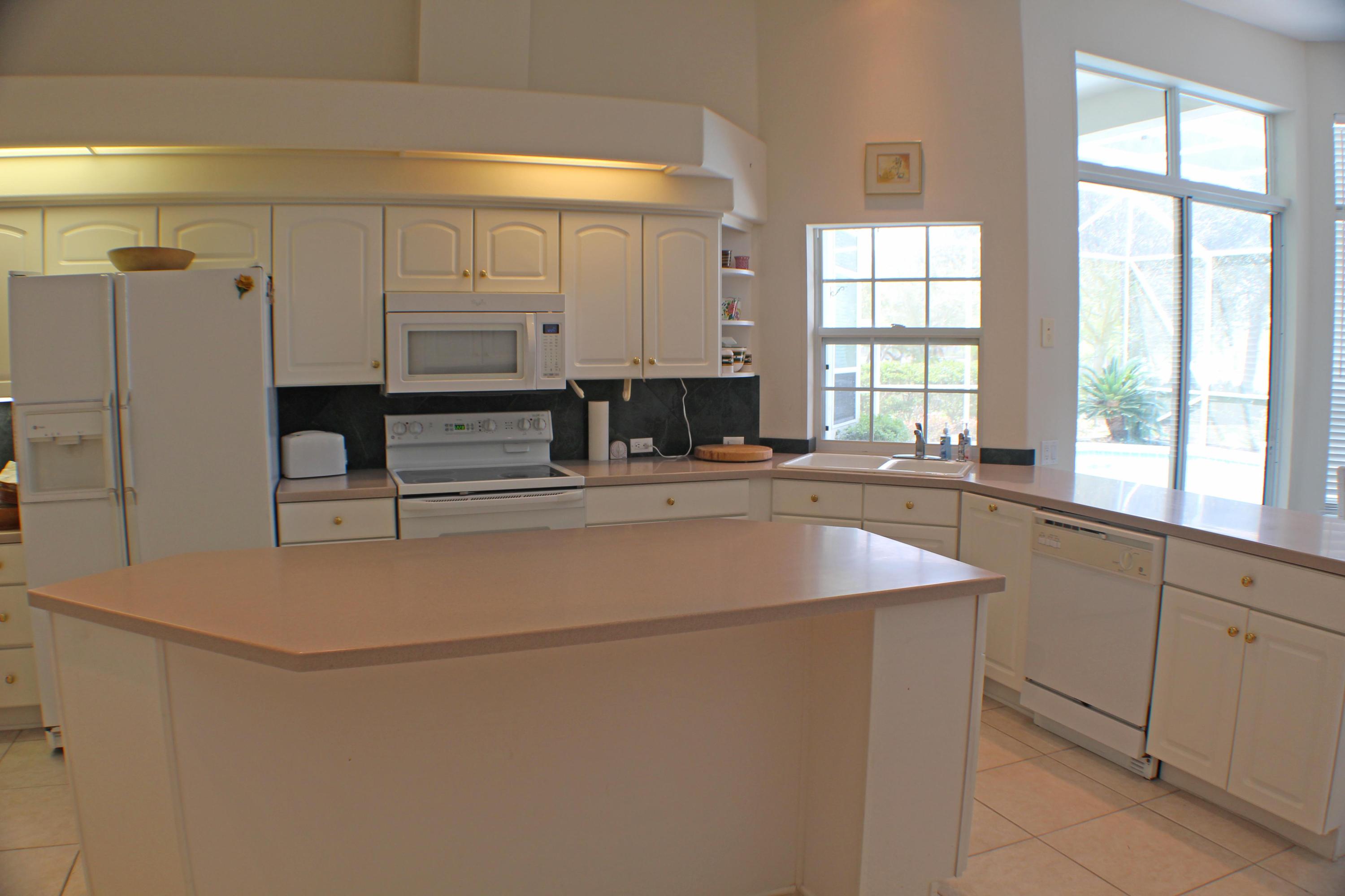 DANA POINTE - Residential