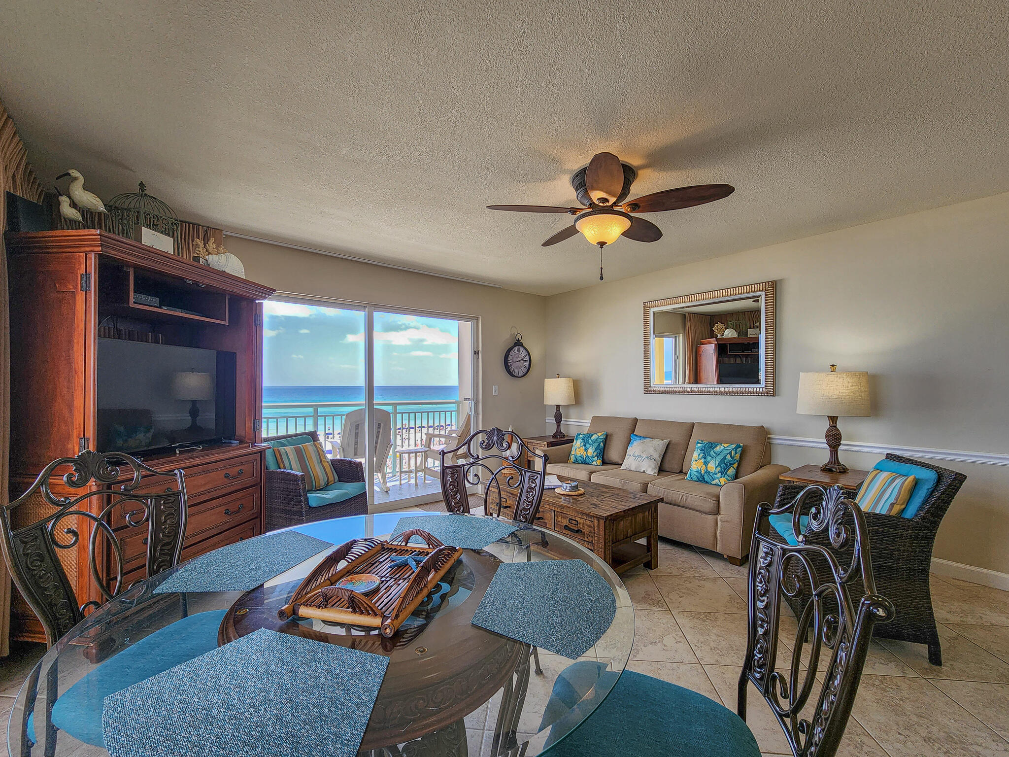 PELICAN ISLE - Residential