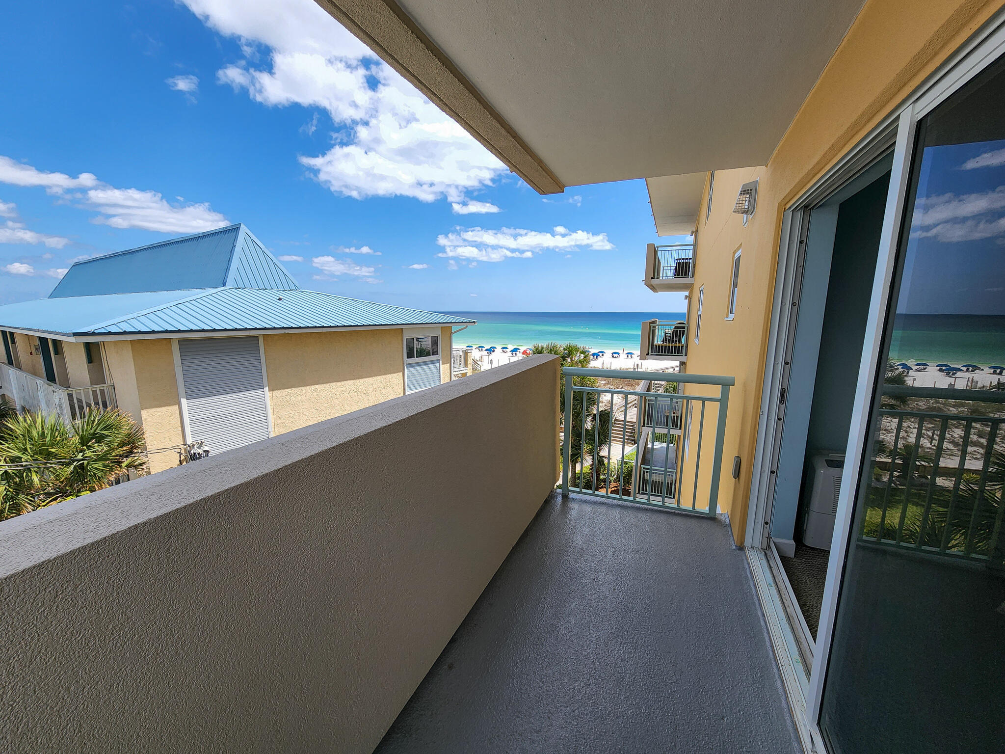 PELICAN ISLE - Residential