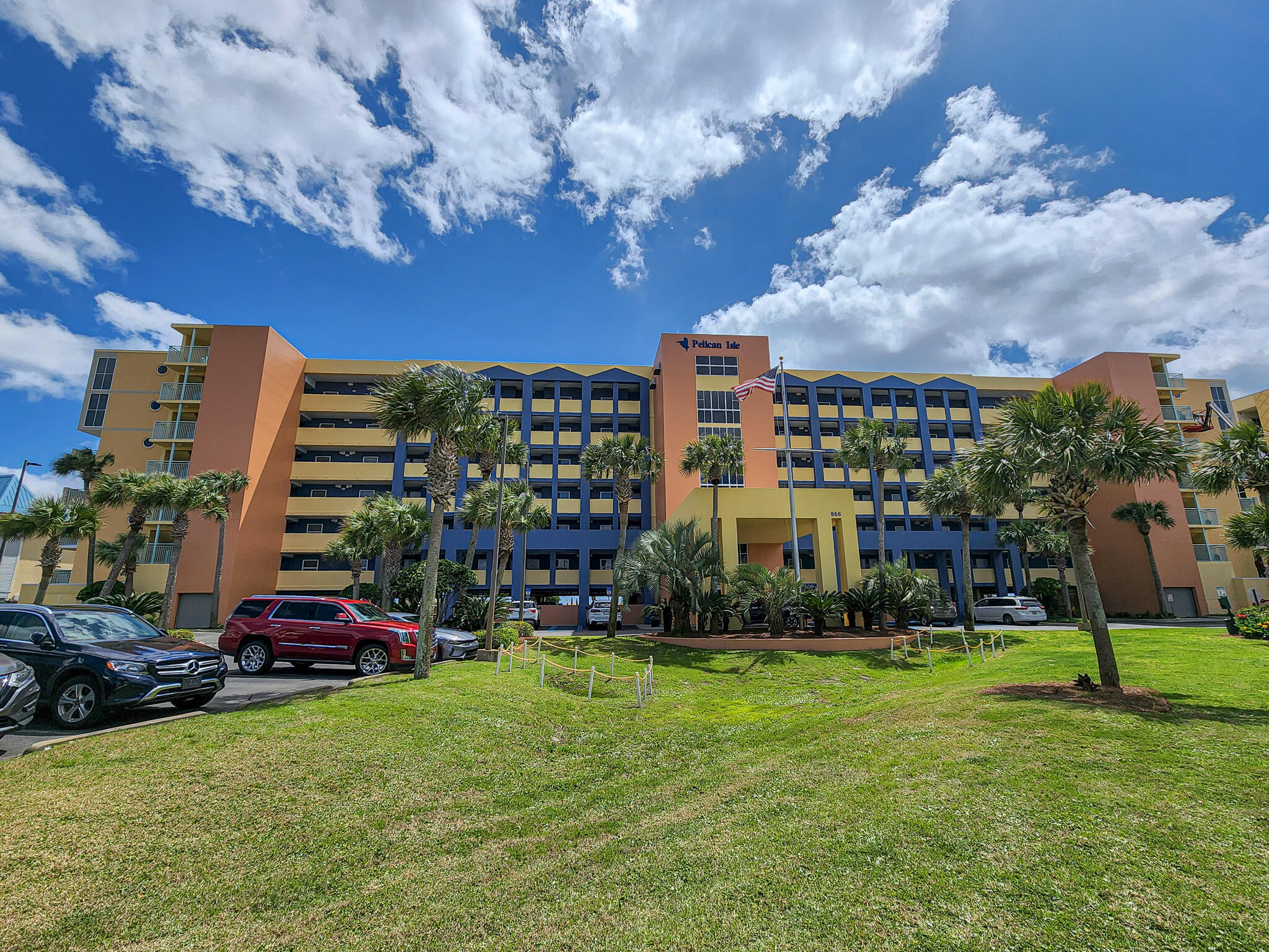 PELICAN ISLE - Residential