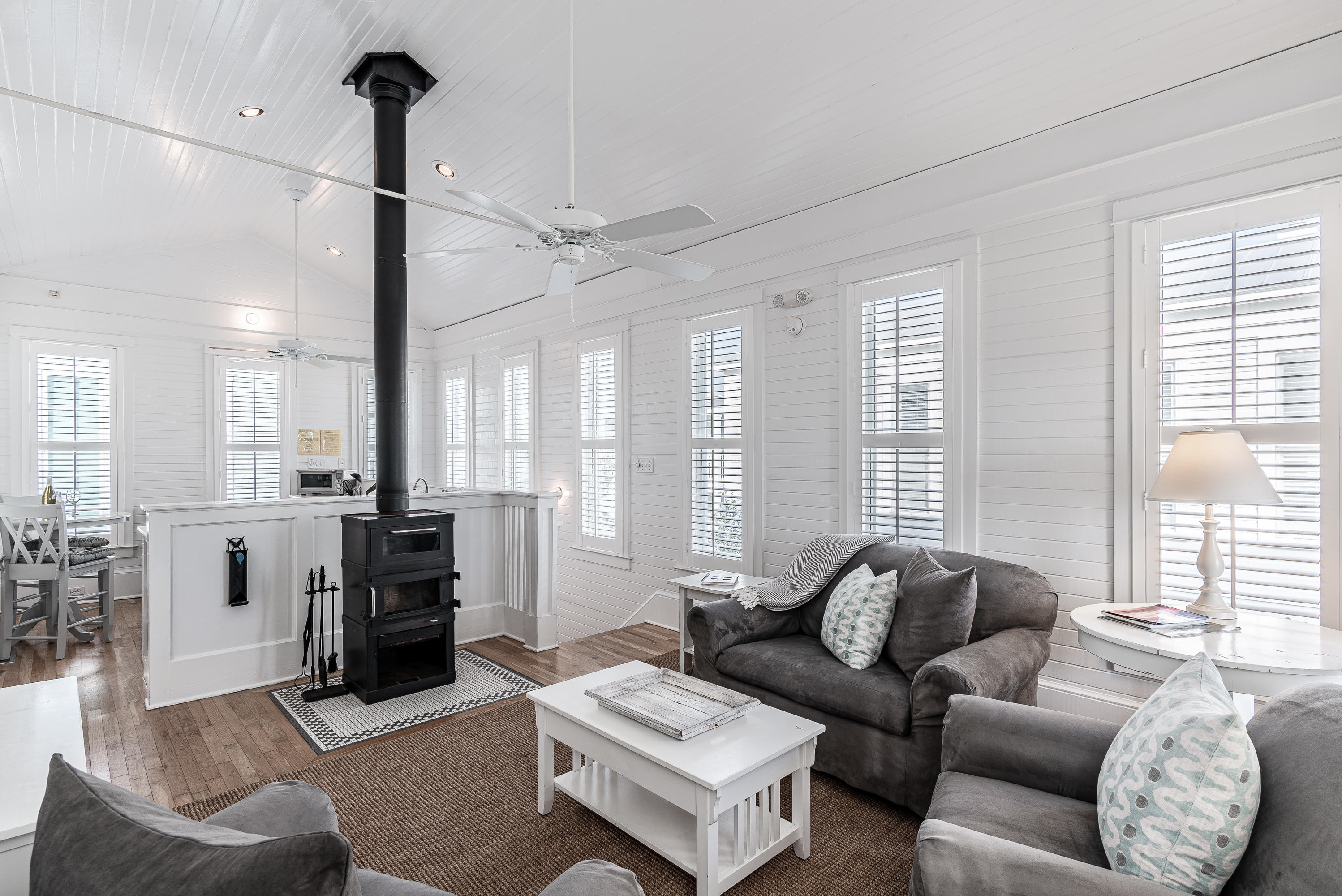 SEASIDE 17 - Residential