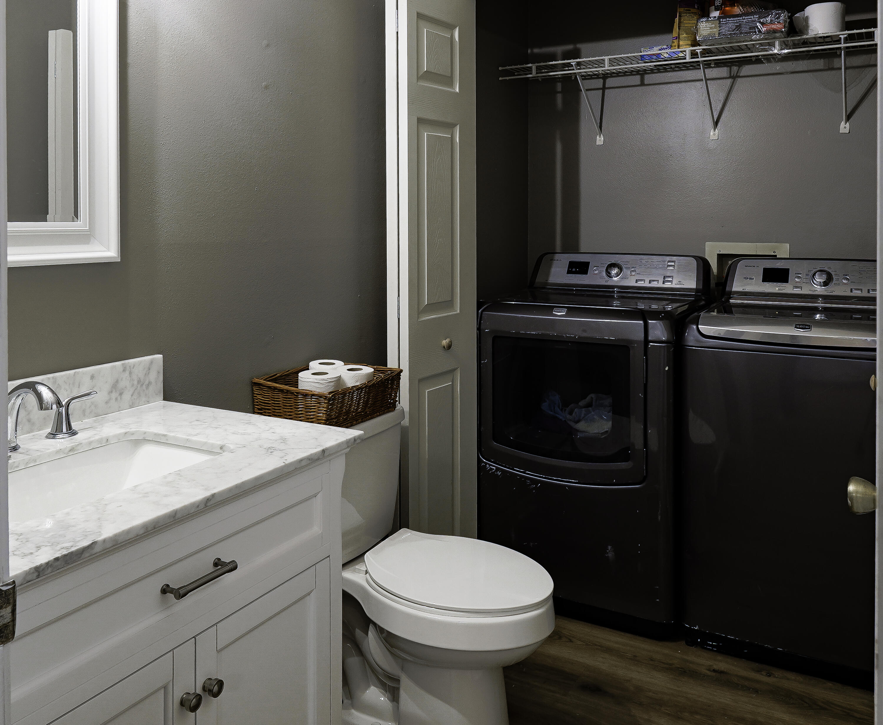 WHISPERING OAKS - Residential