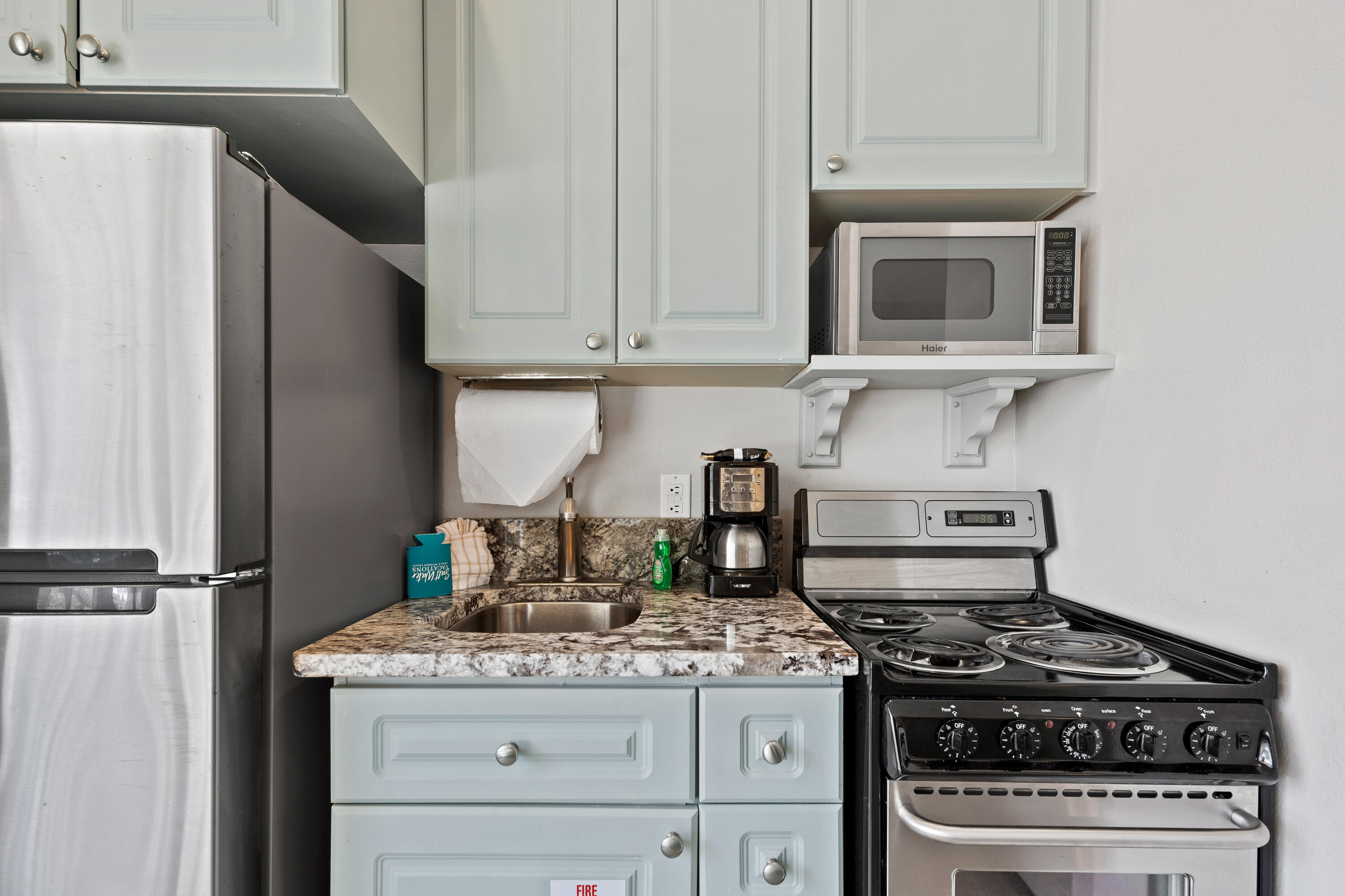 NANTUCKET COTTAGES - Residential