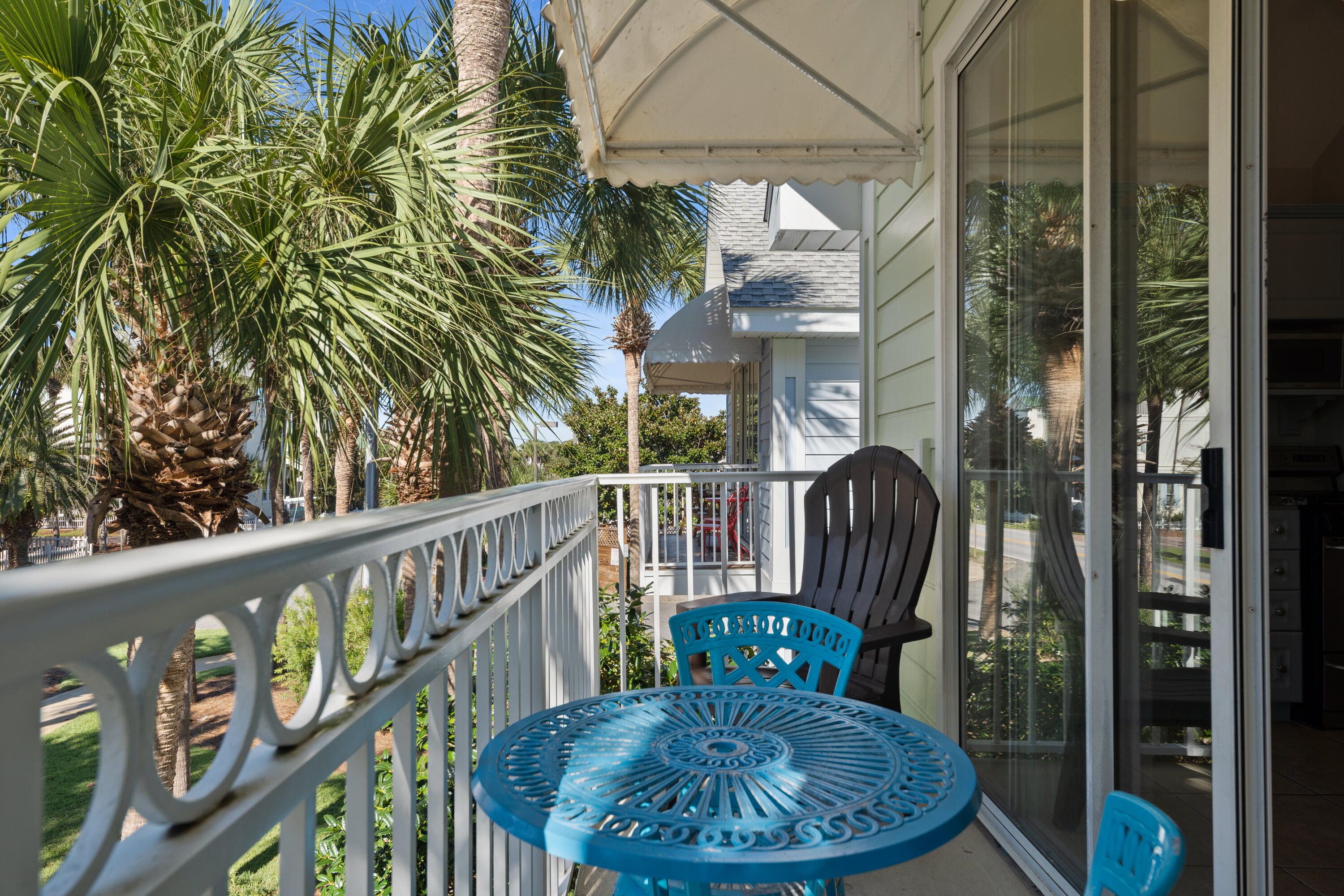 NANTUCKET COTTAGES - Residential