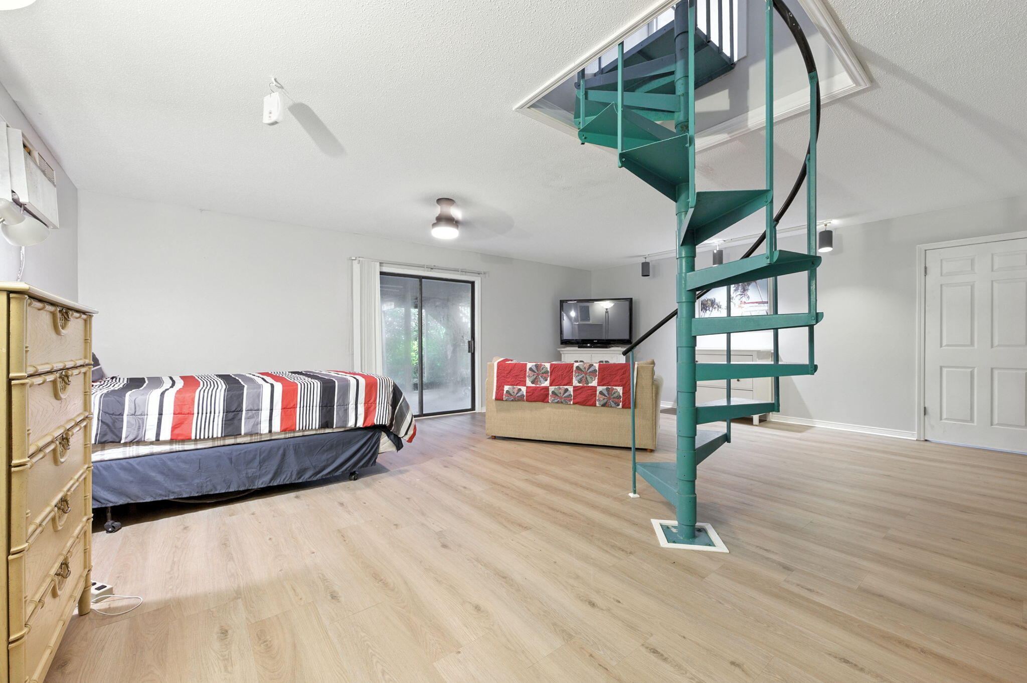 SEA LARK LANDING - Residential