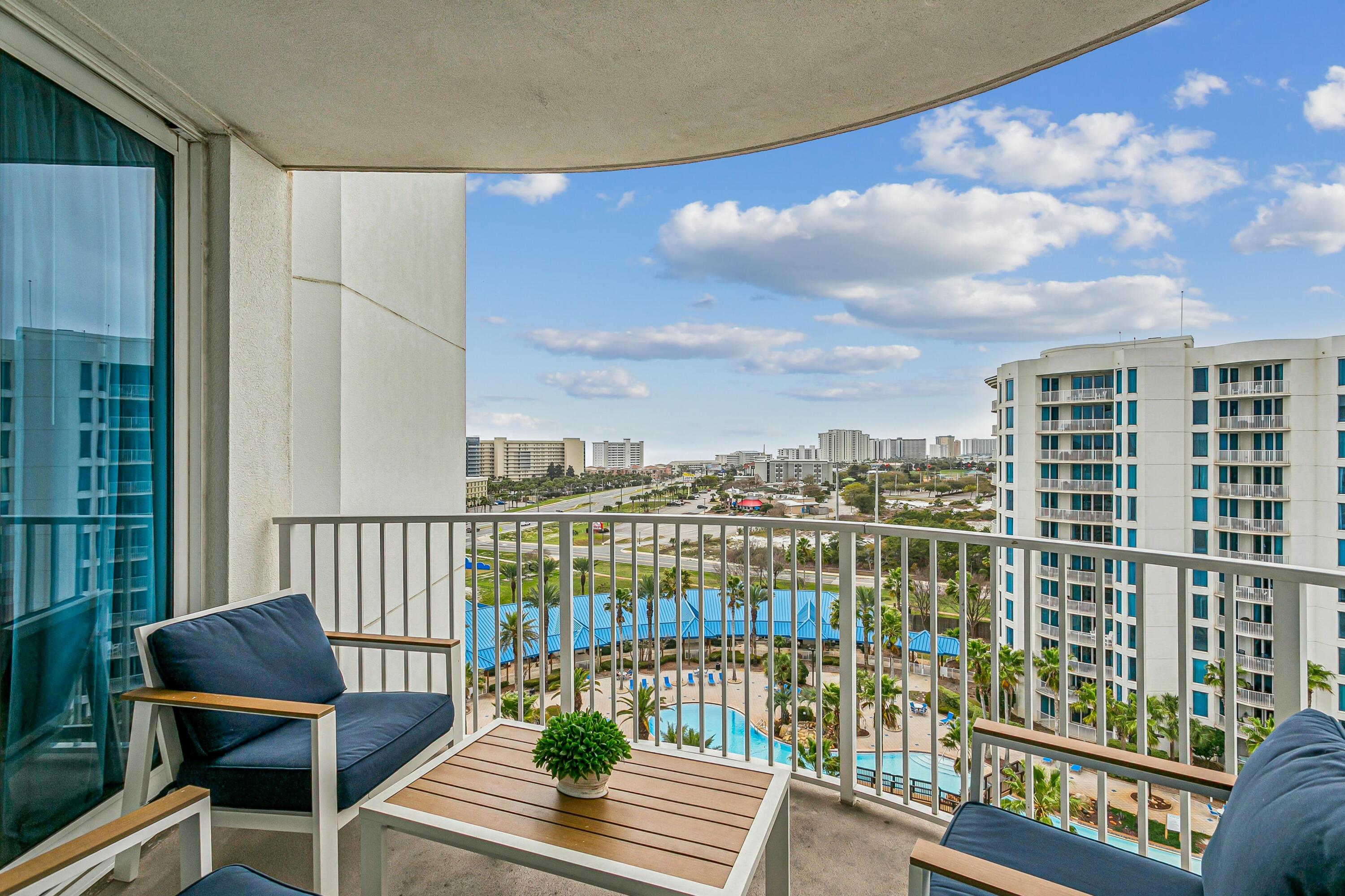 THE PALMS OF DESTIN - Residential