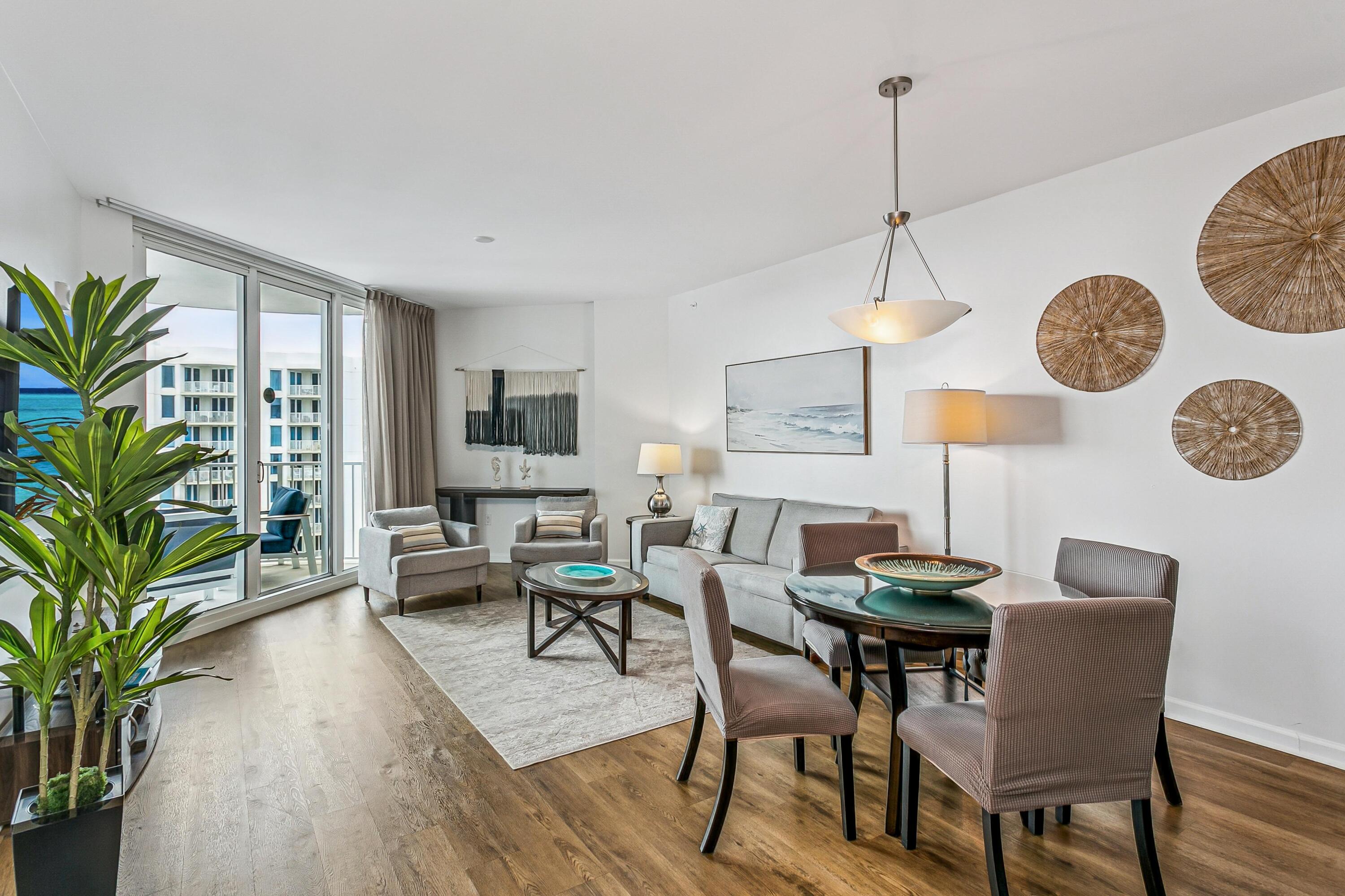 THE PALMS OF DESTIN - Residential