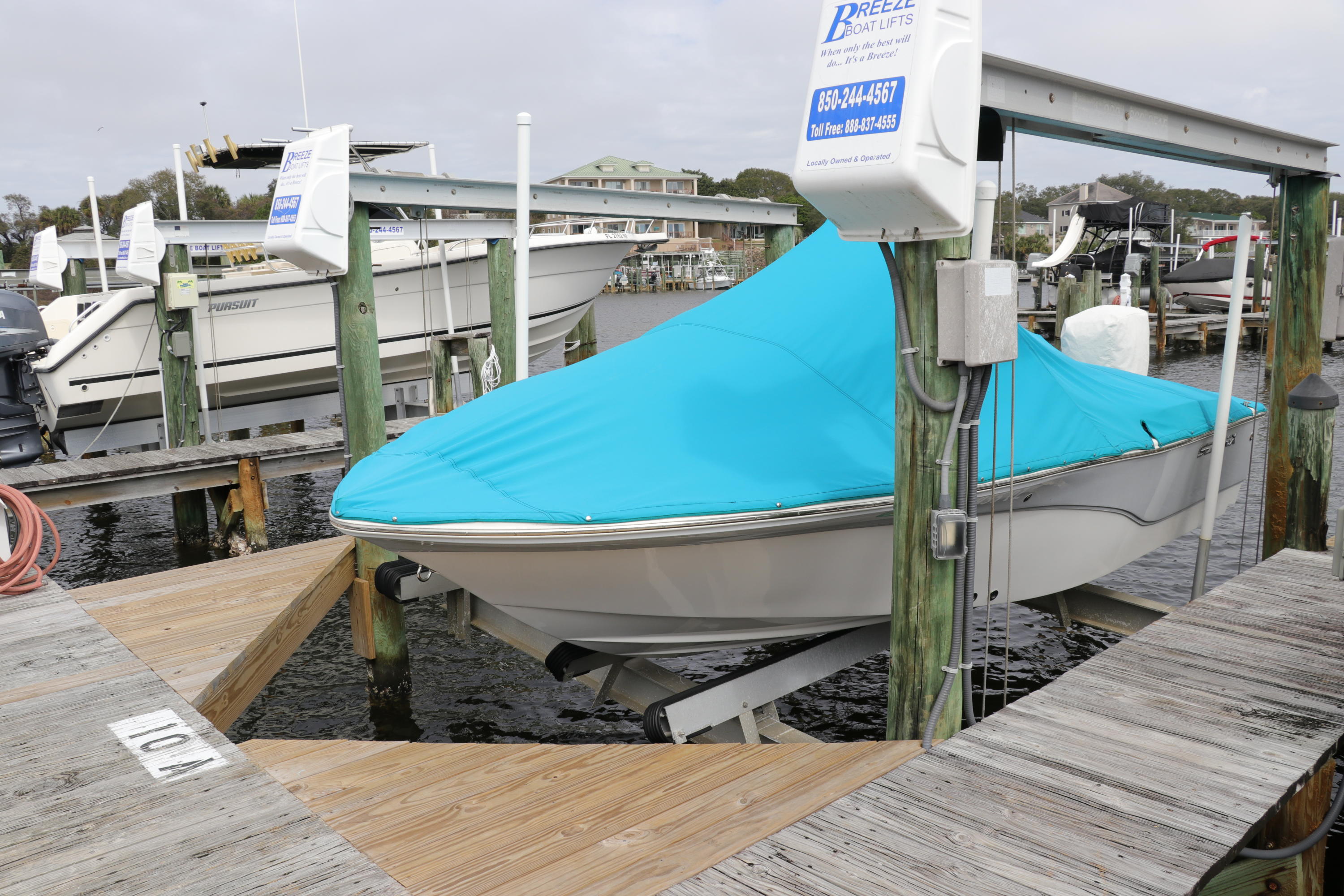 DOLPHIN POINT CONDO Boast slip 10A - Residential