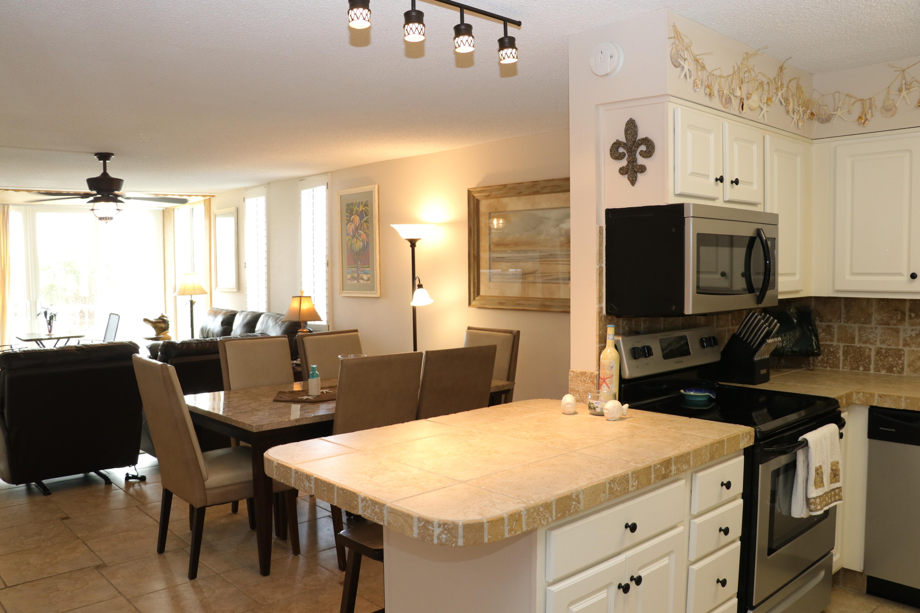 DOLPHIN POINT CONDO Boast slip 10A - Residential