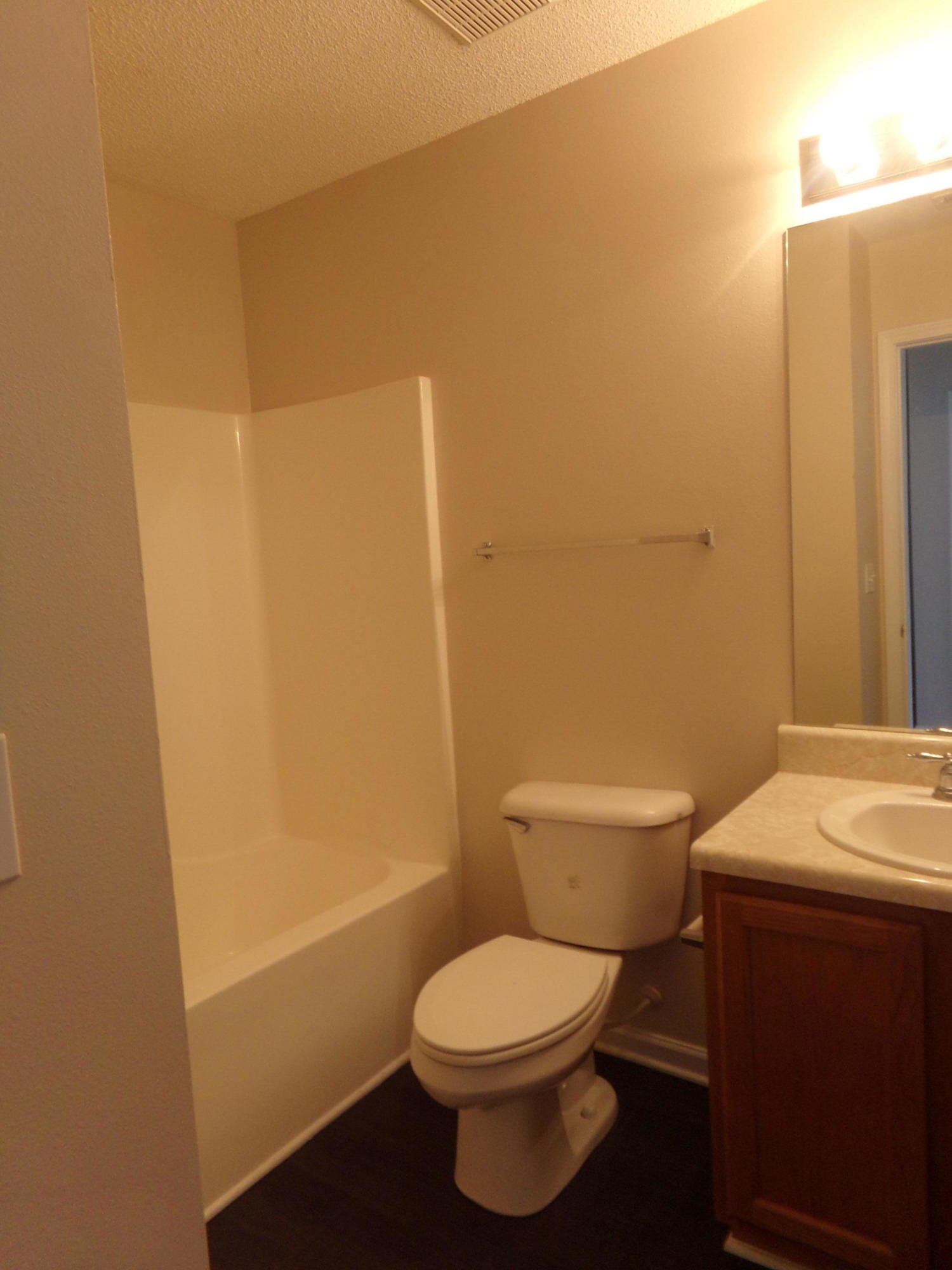 Rolling Pines T/H - Residential