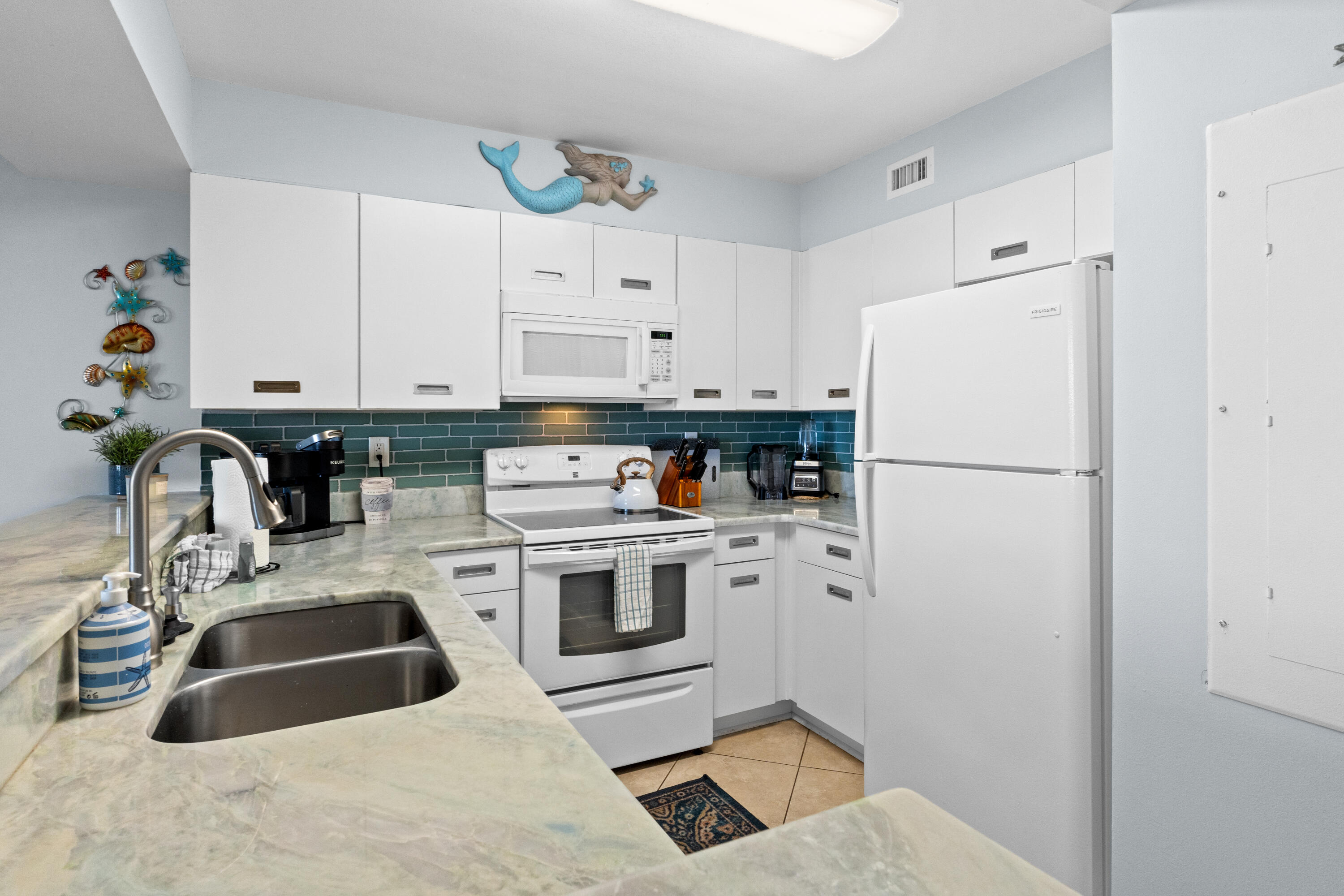 PELICAN ISLE - Residential