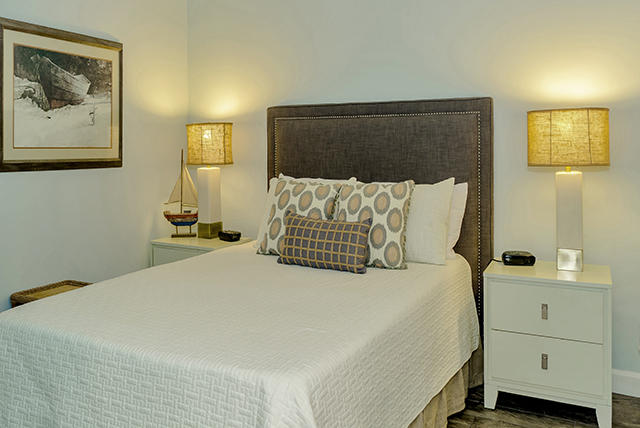 STERLING SHORES - Residential