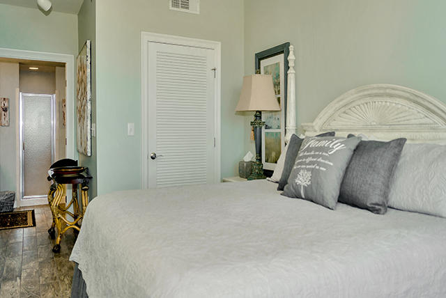 STERLING SHORES - Residential