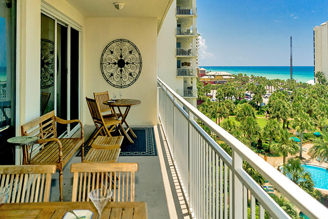 STERLING SHORES - Residential