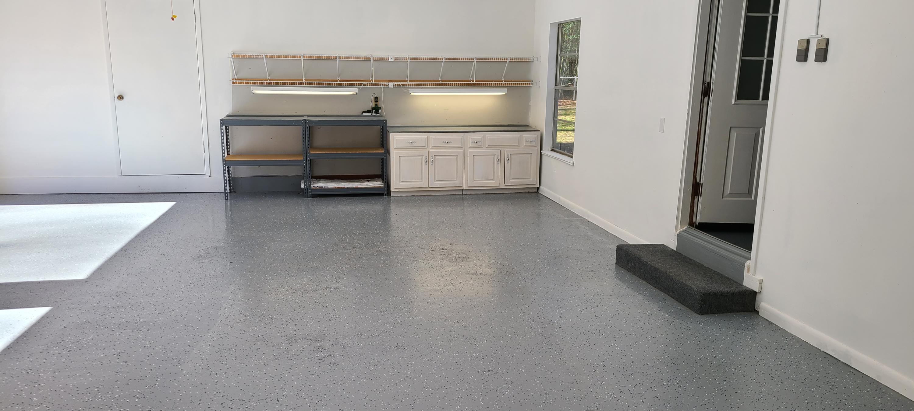 HOLLY HILLS - Residential