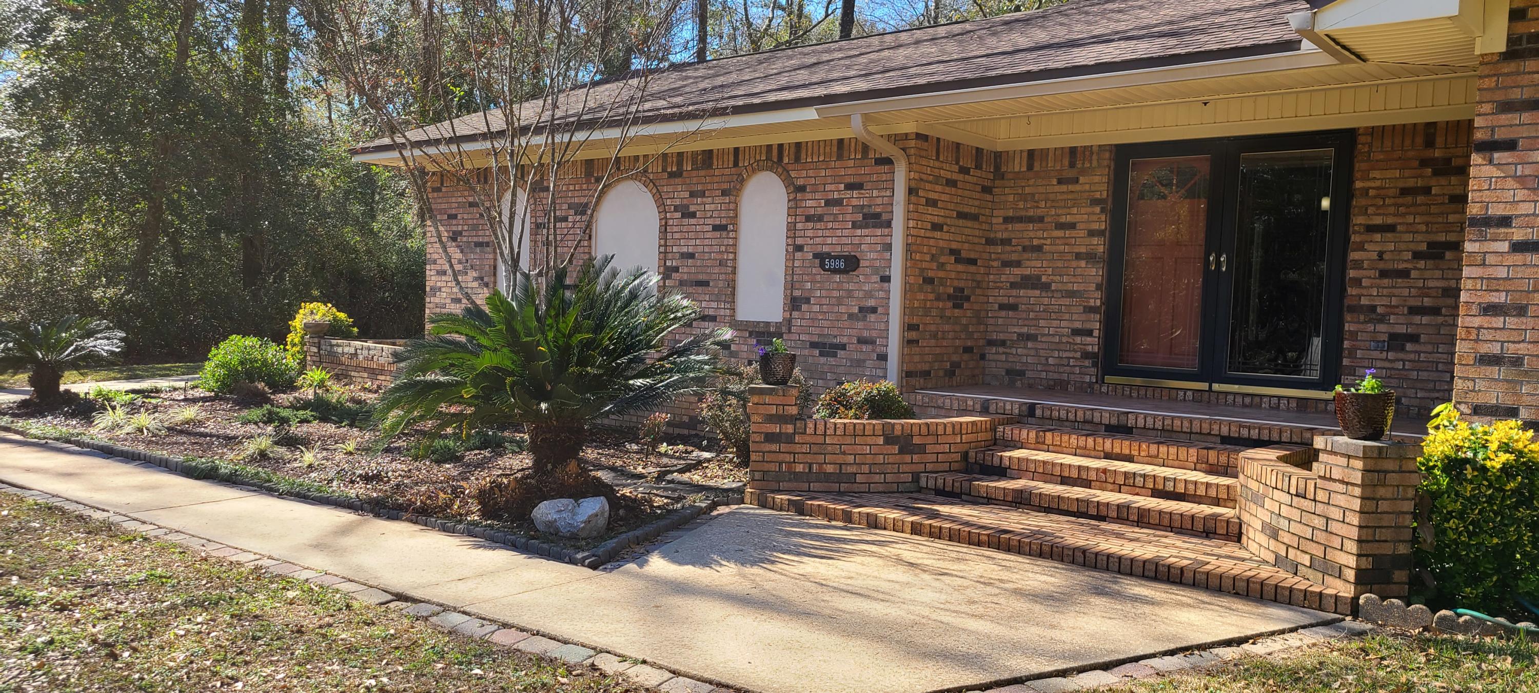 HOLLY HILLS - Residential