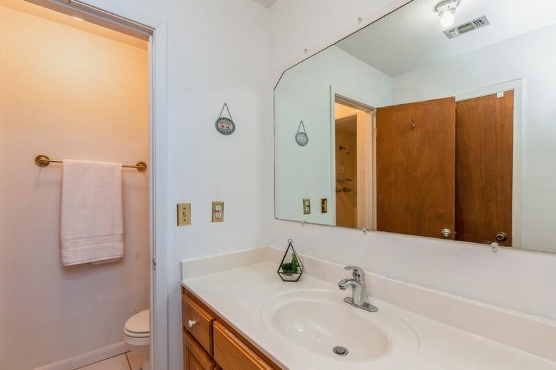 CAROL ANNE MANOR - Residential