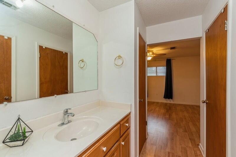 CAROL ANNE MANOR - Residential