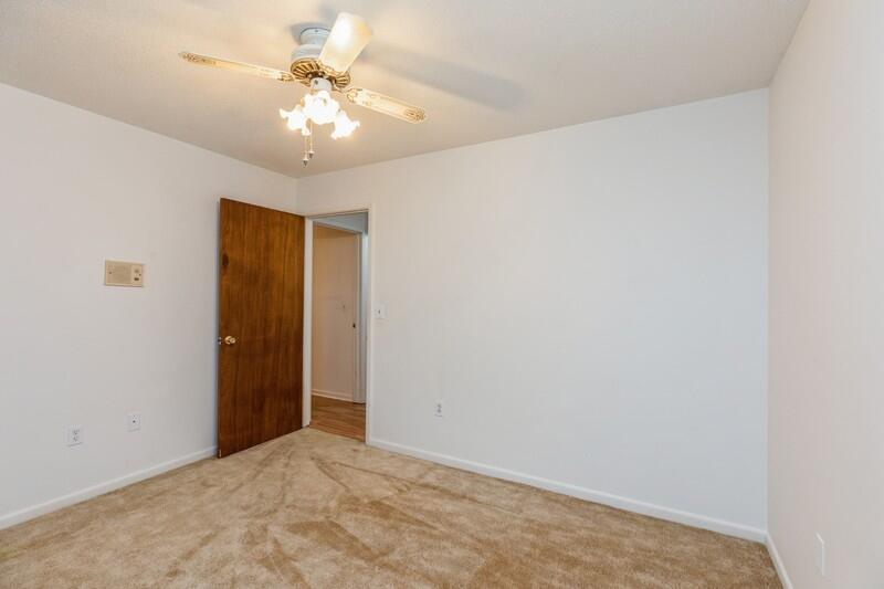 CAROL ANNE MANOR - Residential