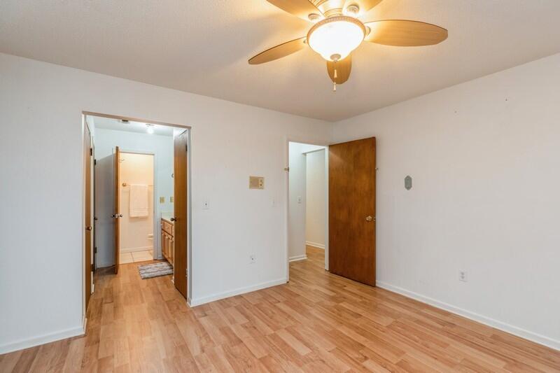 CAROL ANNE MANOR - Residential