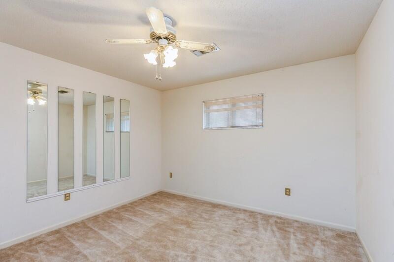 CAROL ANNE MANOR - Residential