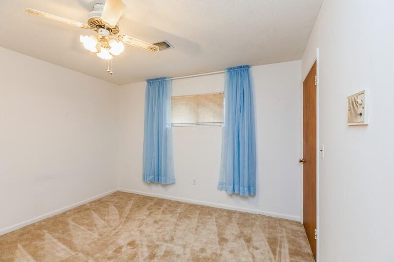 CAROL ANNE MANOR - Residential