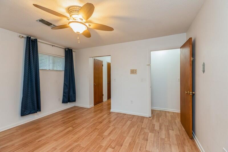CAROL ANNE MANOR - Residential