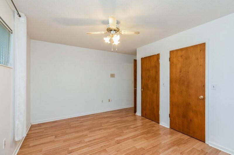 CAROL ANNE MANOR - Residential