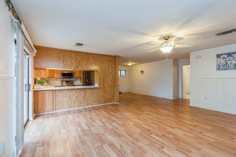 CAROL ANNE MANOR - Residential