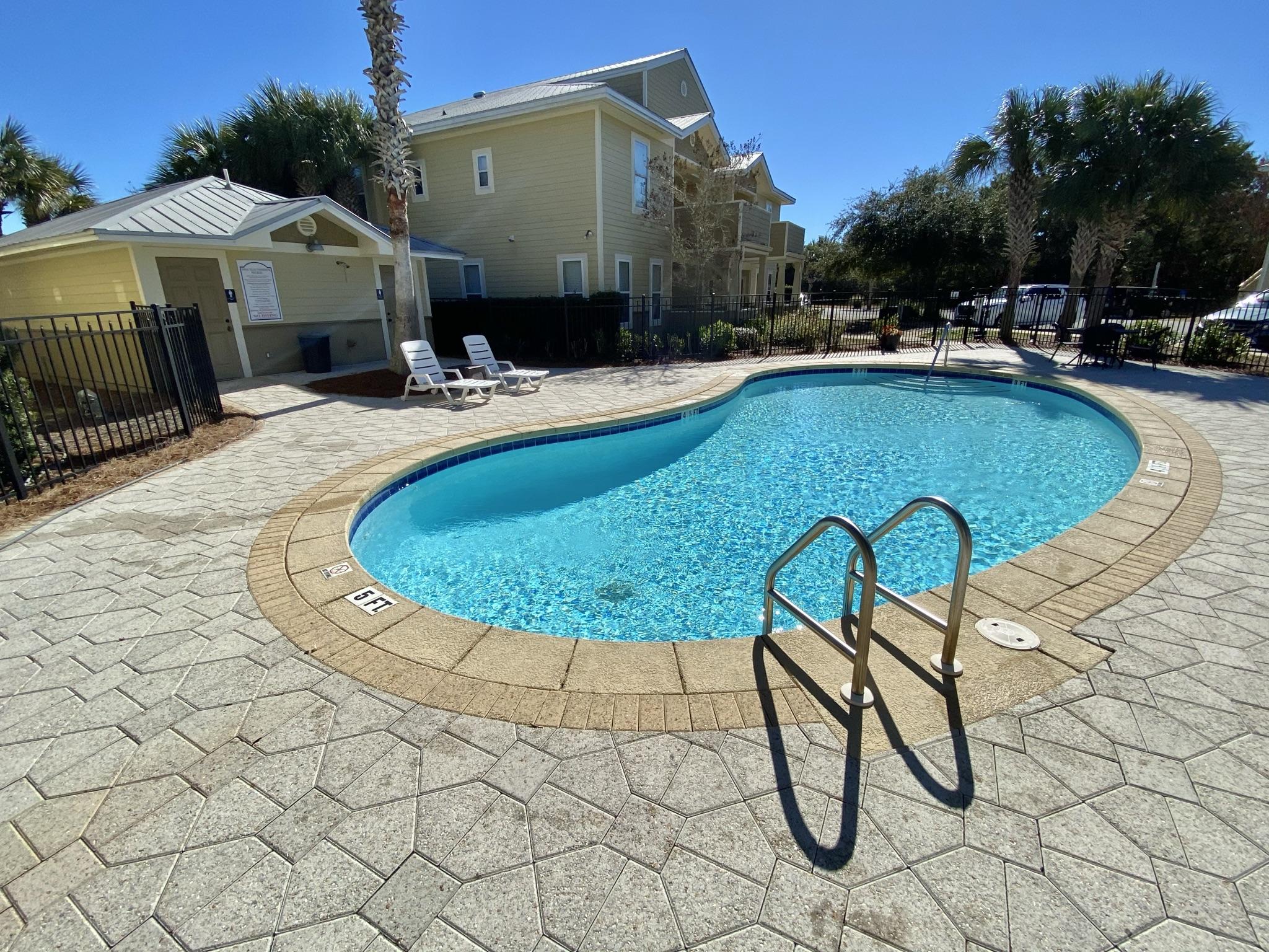 TOPSAIL VILLAGE - Residential