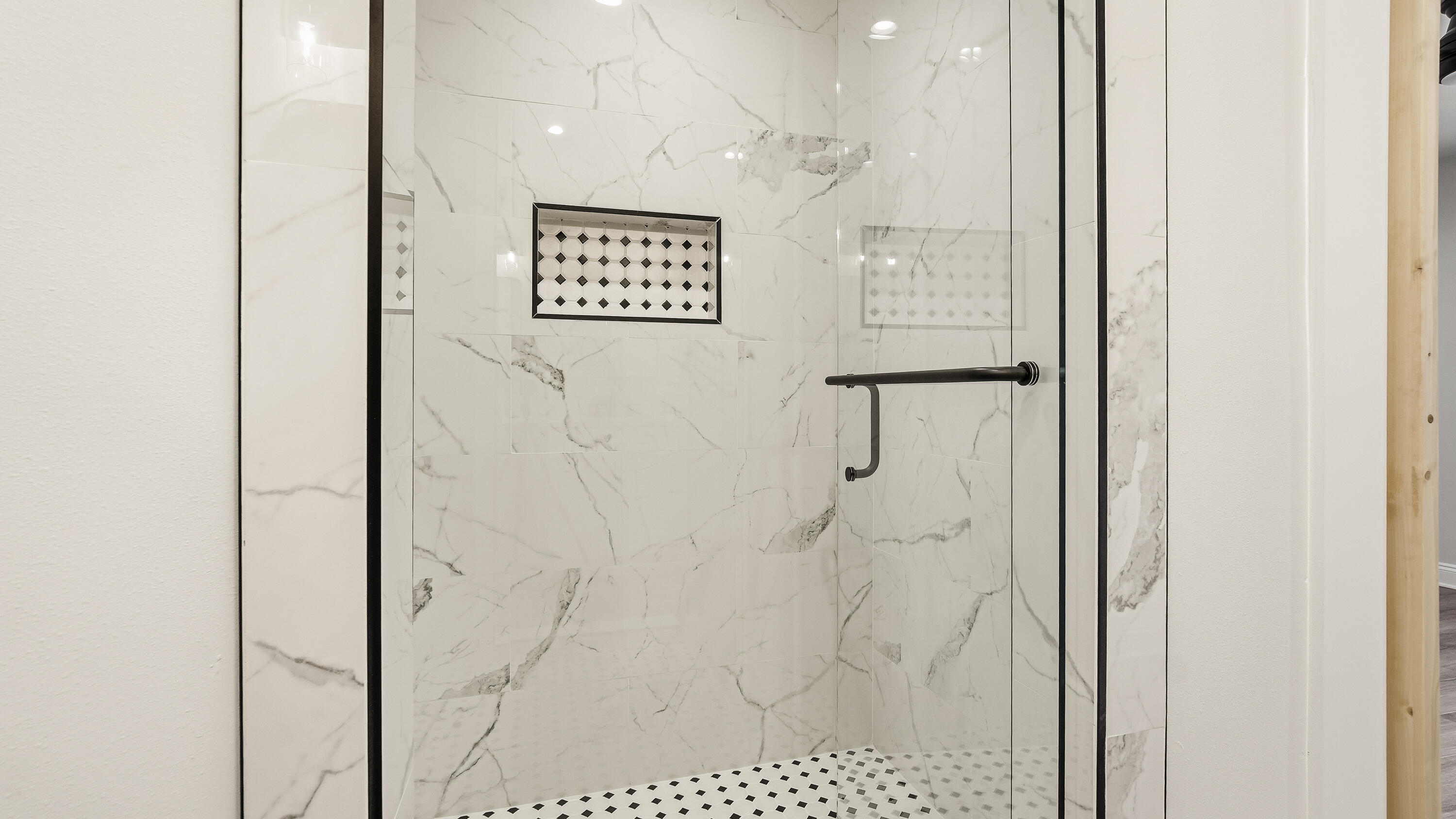 OAKWOOD HILLS UNIT 3 - Residential