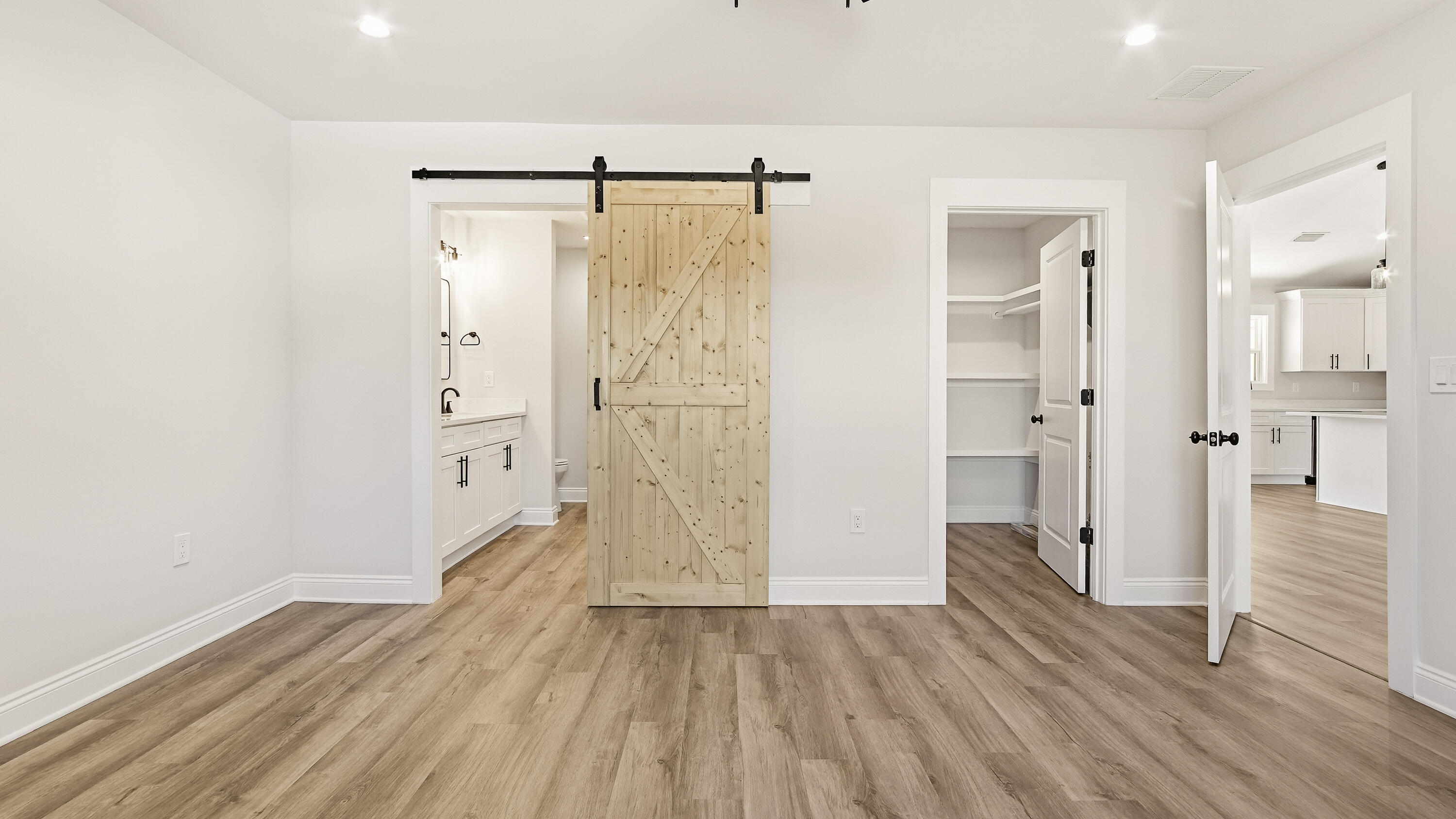 OAKWOOD HILLS UNIT 3 - Residential