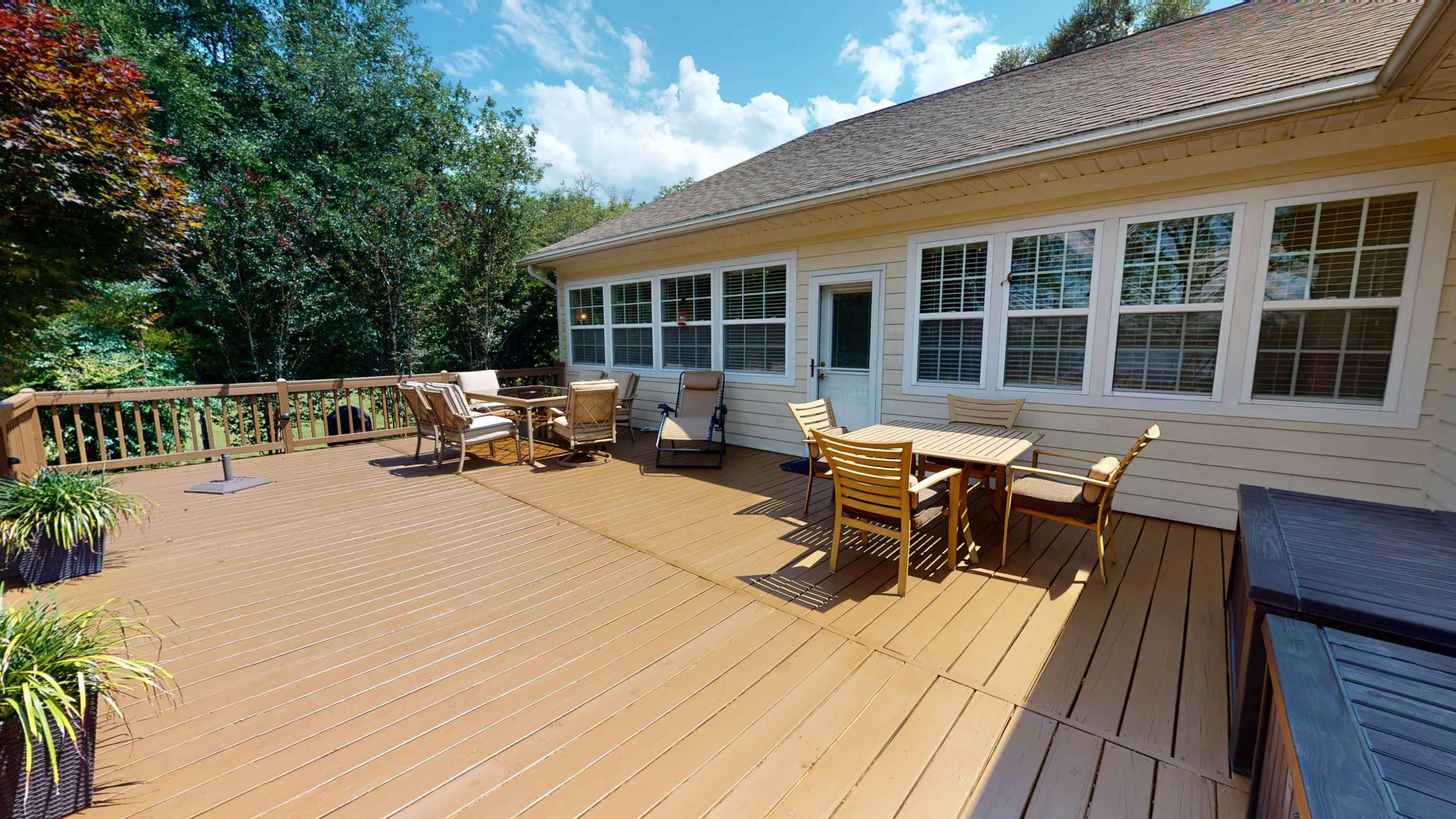 SPRING LAKE ESTATES - Residential