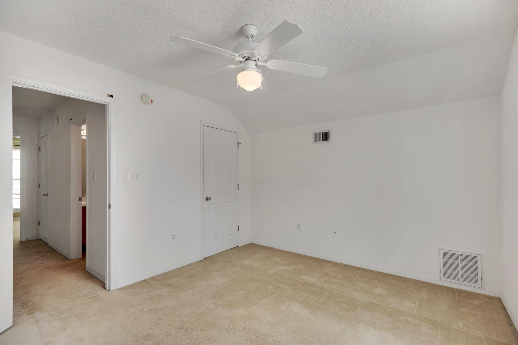 HUNTERS RUN S/D - Residential